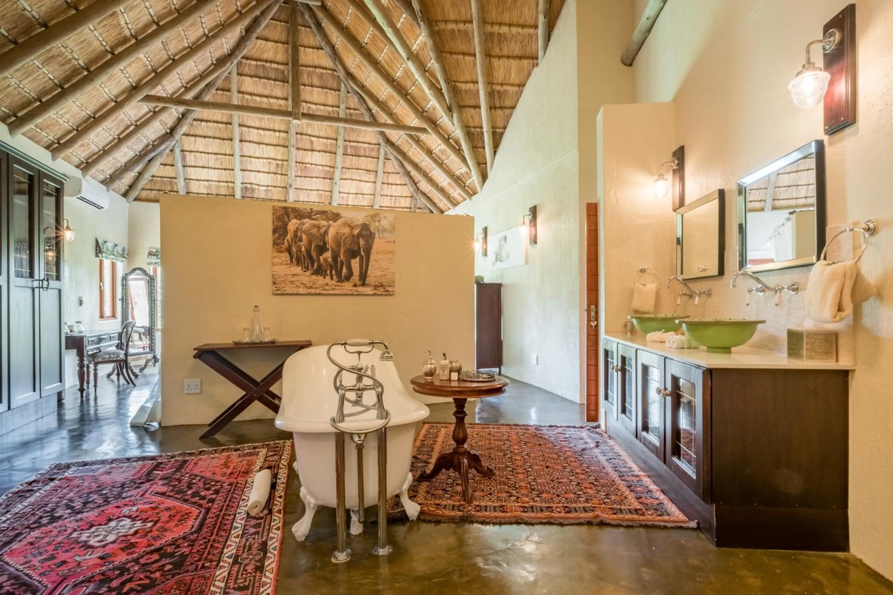 Bathroom in Tintswalo Safari