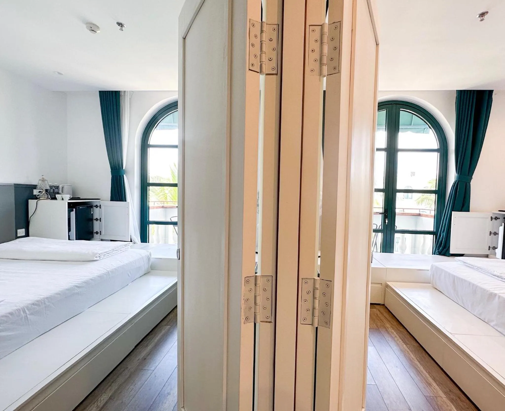 Photo of the whole room, Bed in Kaira Boutique Hotel