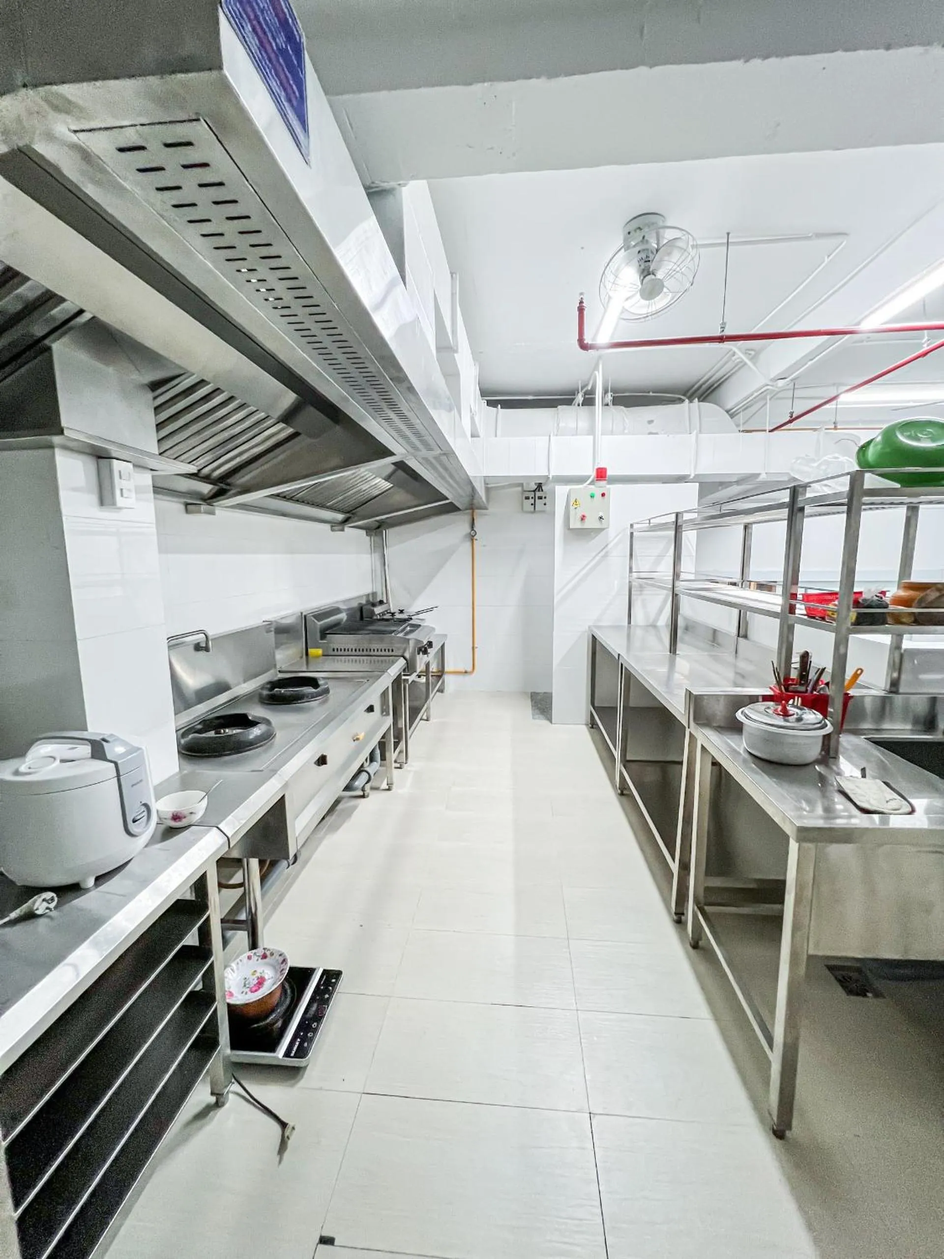 Kitchen or kitchenette in Kaira Boutique Hotel