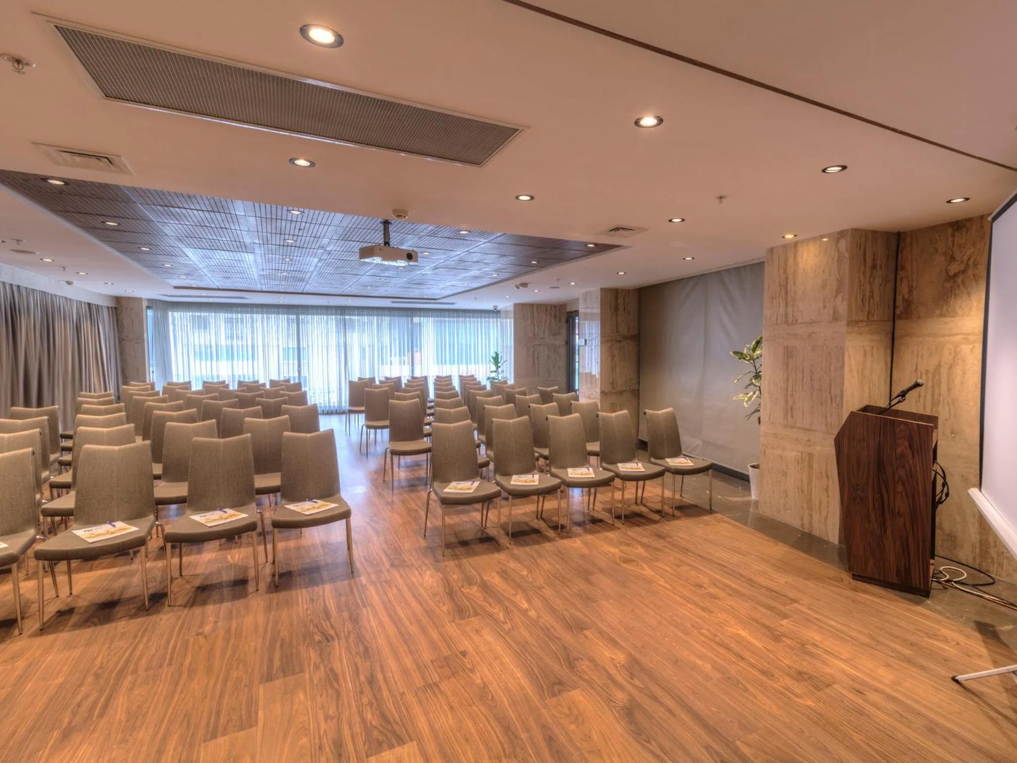 Meeting/conference room in Fesa Business Hotel