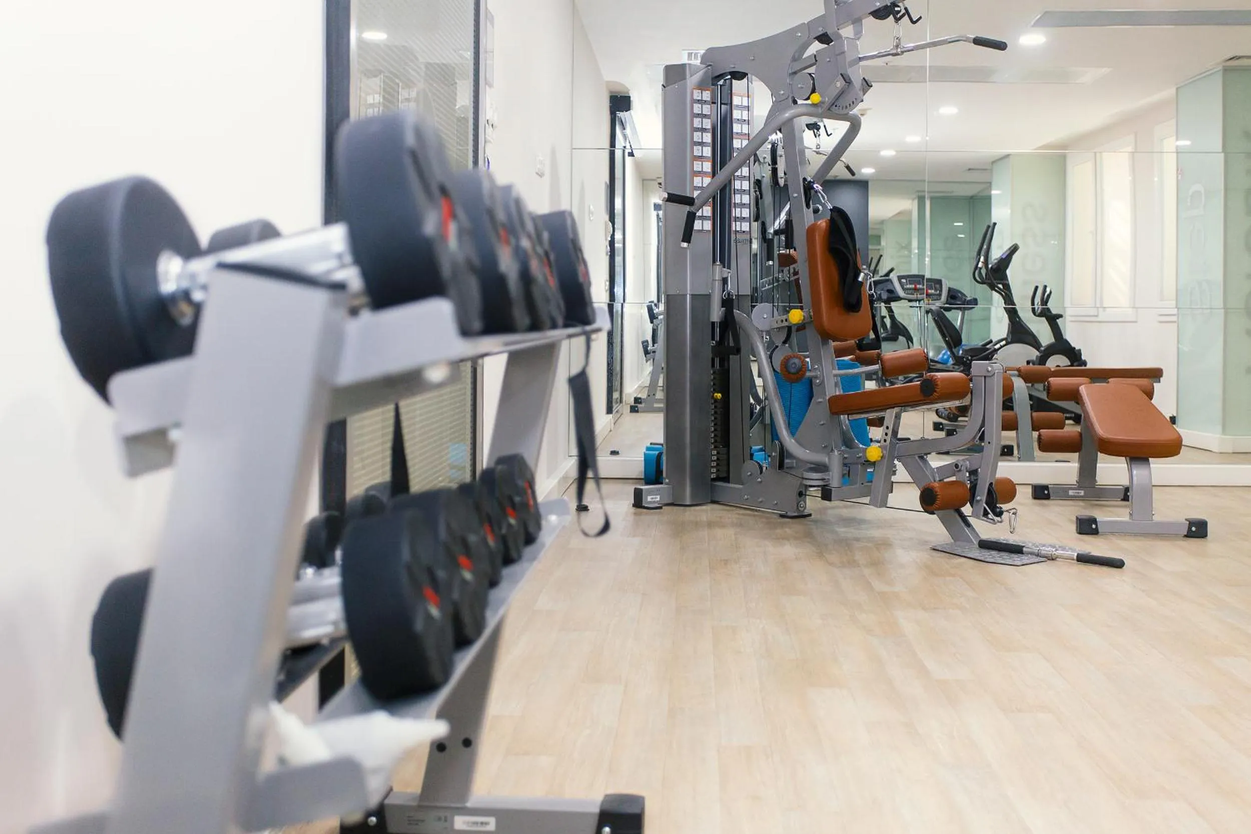 Fitness centre/facilities in Fesa Business Hotel