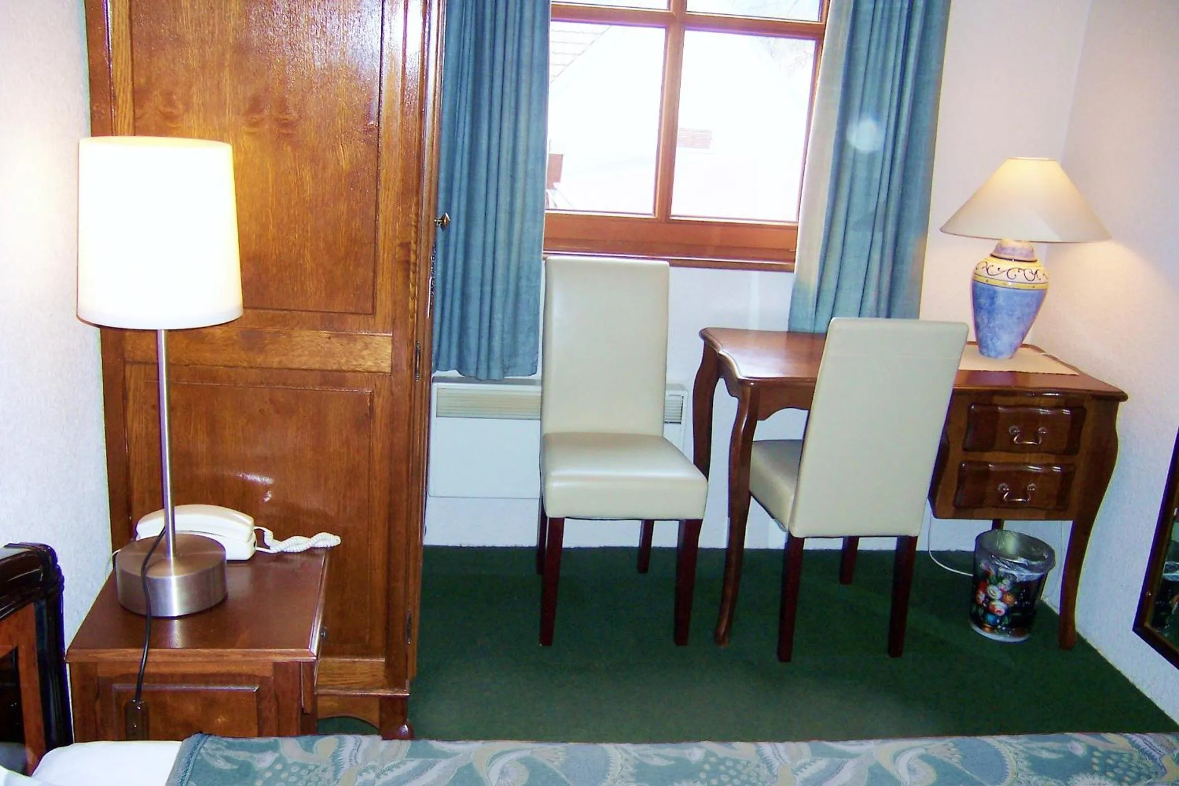 Bedroom in Hotel Restaurant Cristal