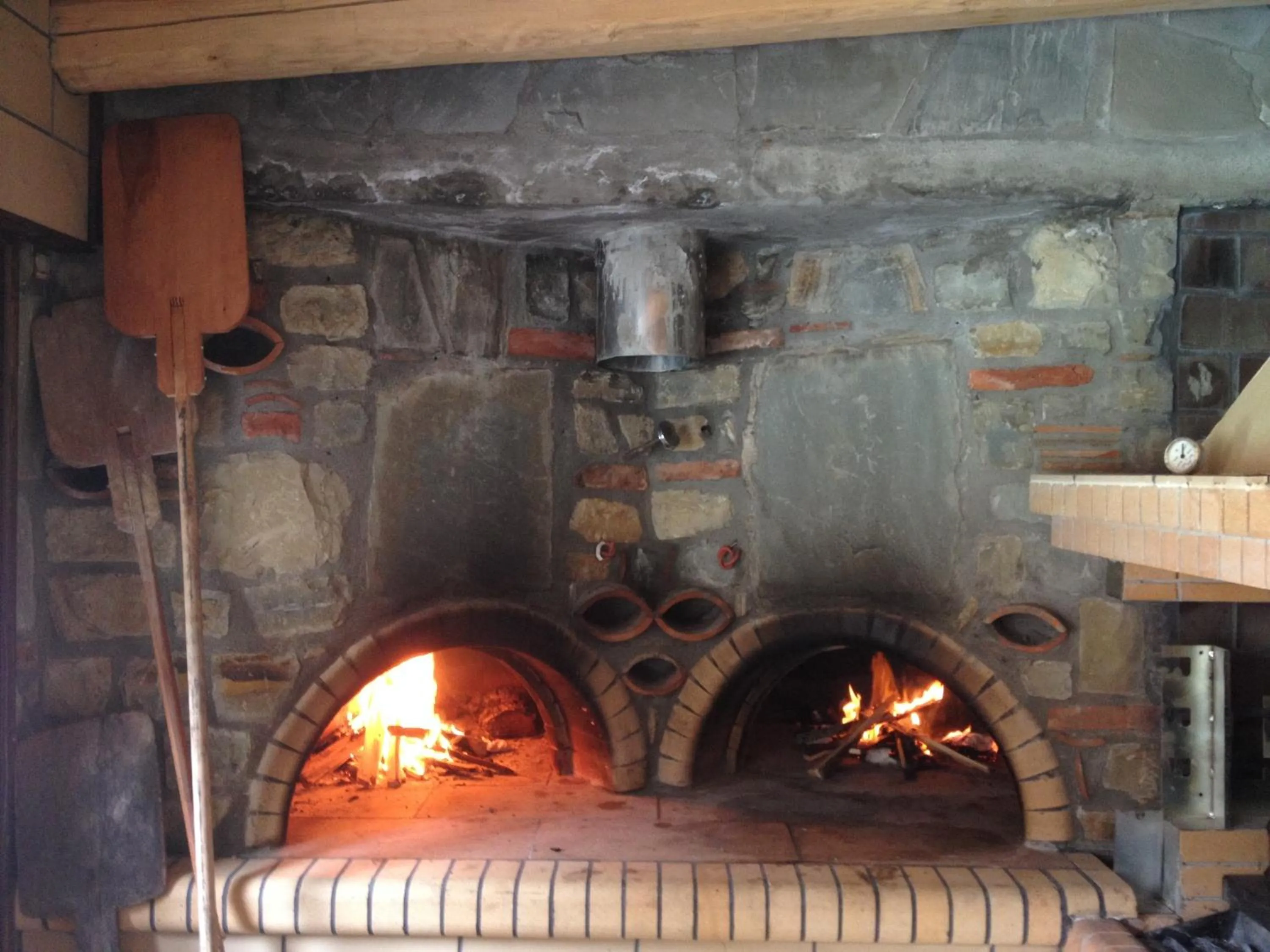 Restaurant/places to eat in Montanema Handmade Village