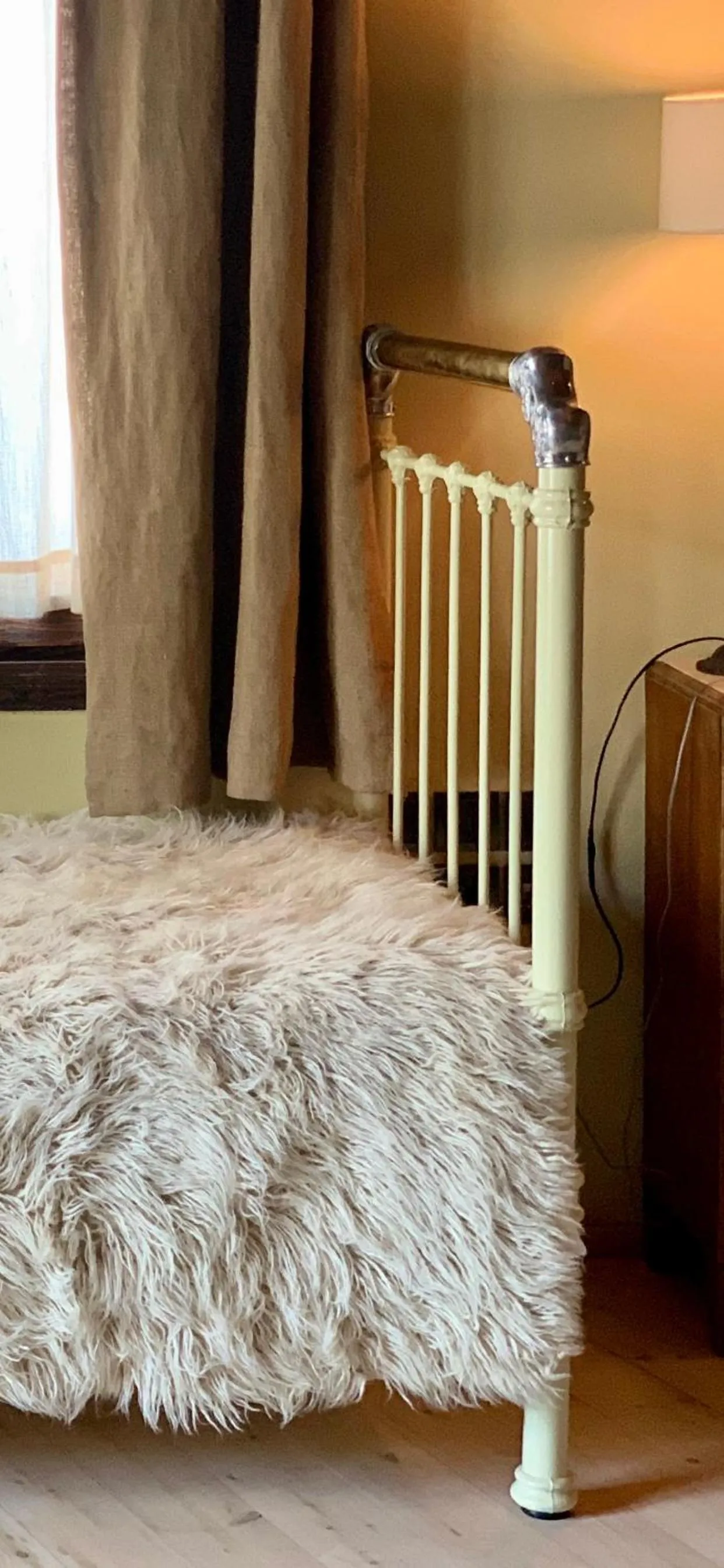 Bed in Montanema Handmade Village