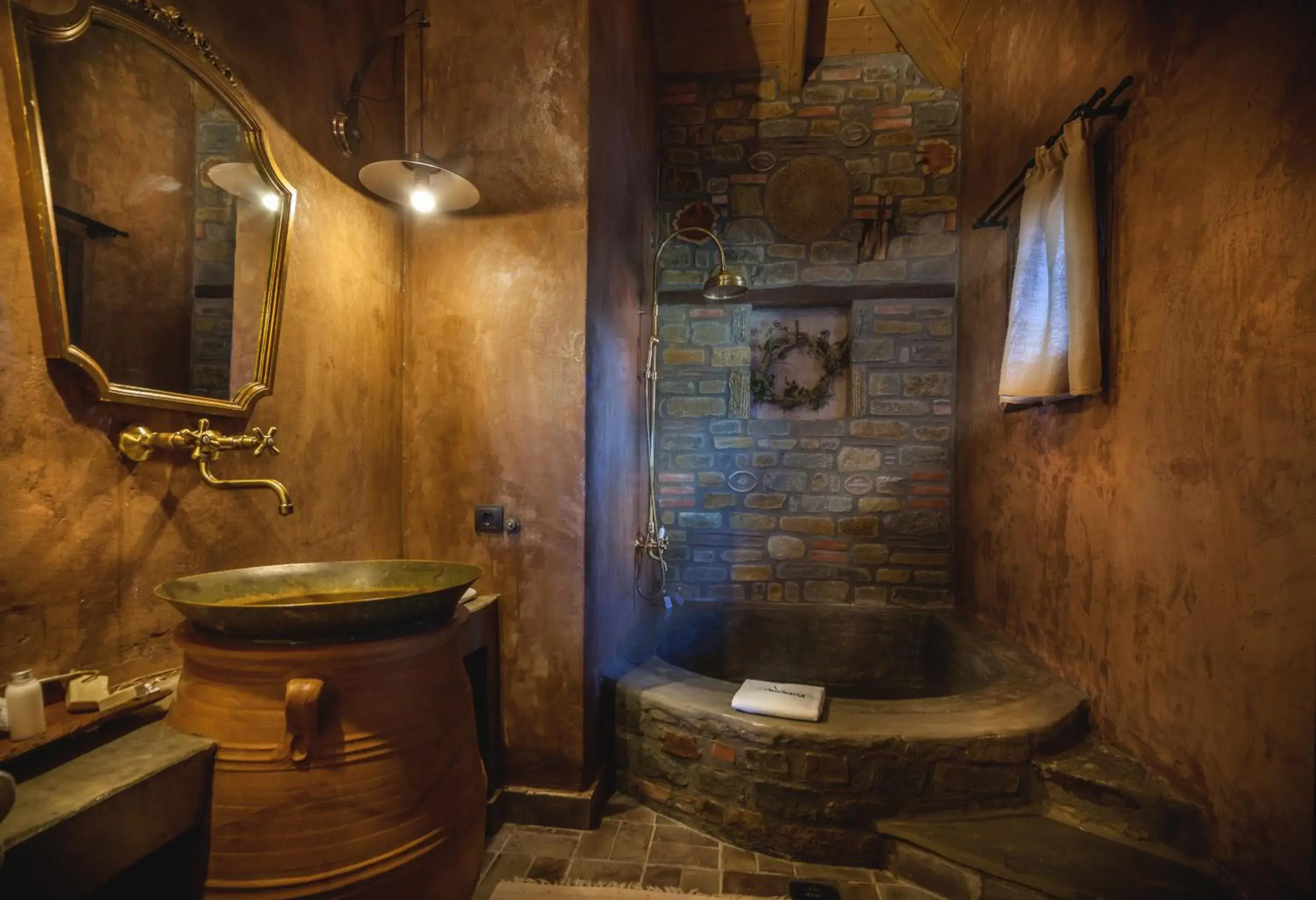 Studio in Montanema Handmade Village Studio in Montanema Handmade Village