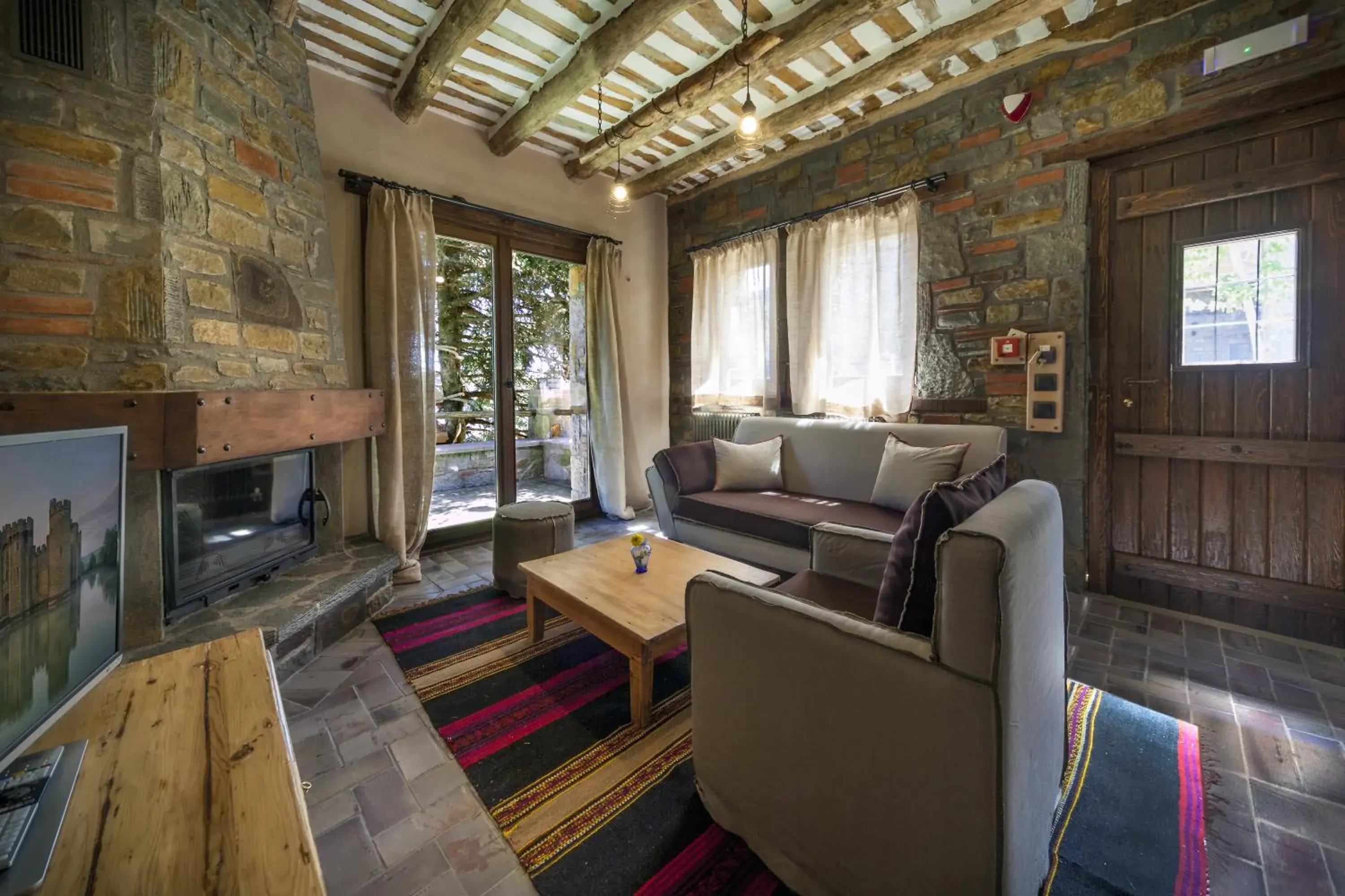 Two-Bedroom Apartment in Montanema Handmade Village Two-Bedroom Apartment in Montanema Handmade Village