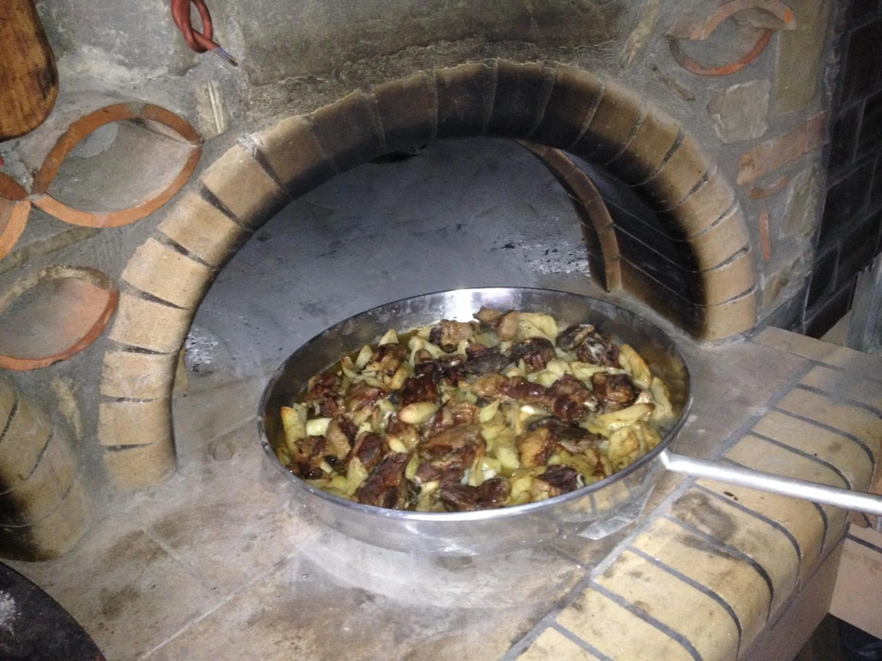 Food in Montanema Handmade Village