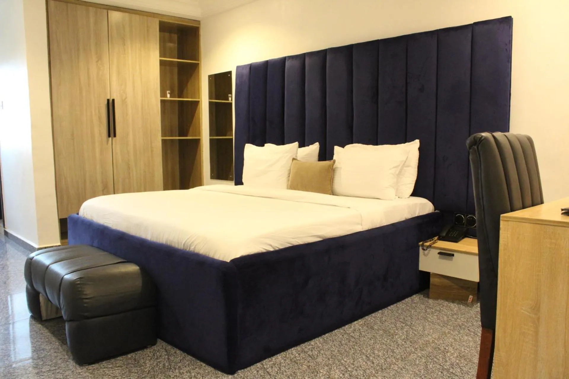 Bedroom, Bed in Ovic Hotel