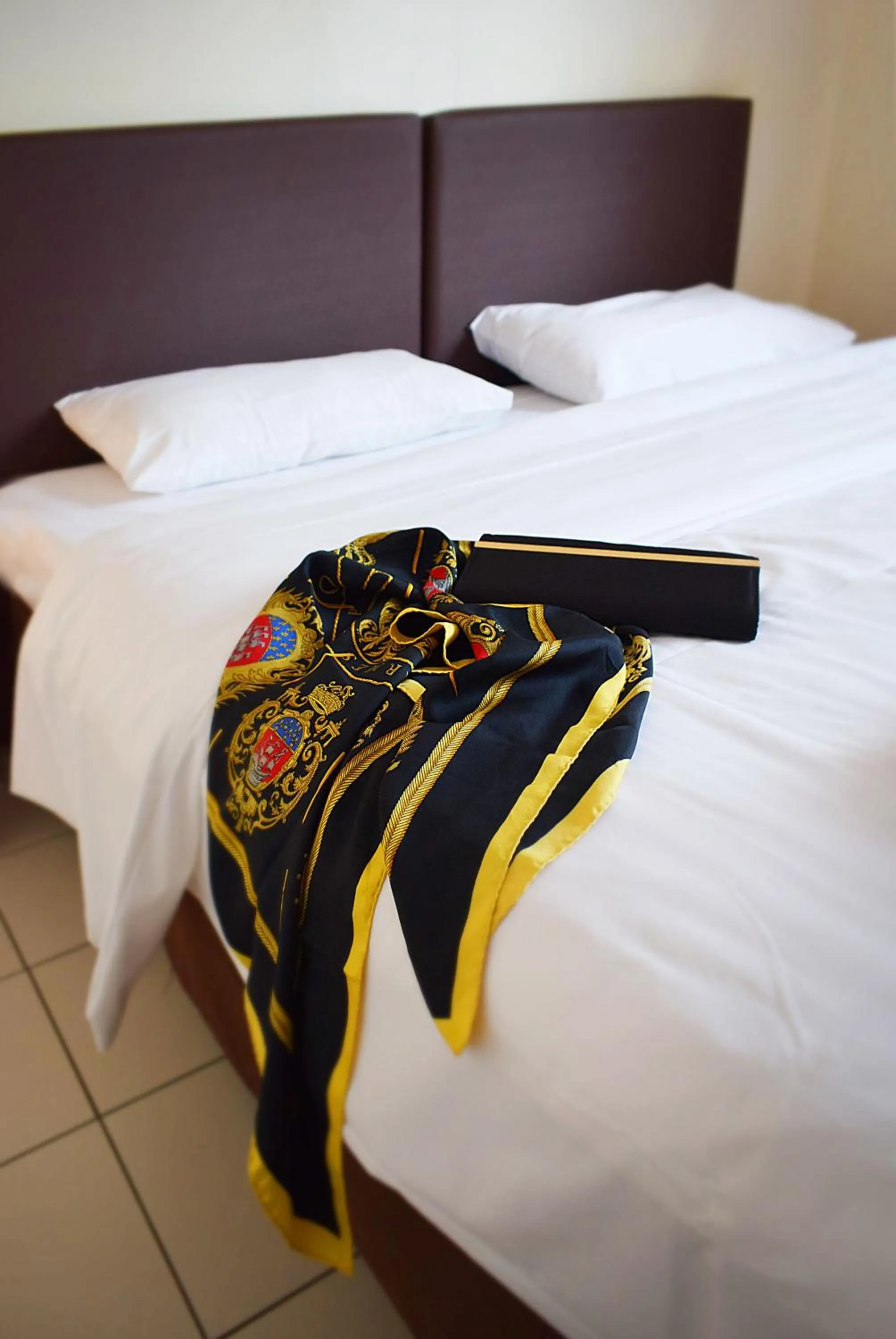 Bedroom, Bed in Logis Hôtel Restaurant Le Top du Roulier