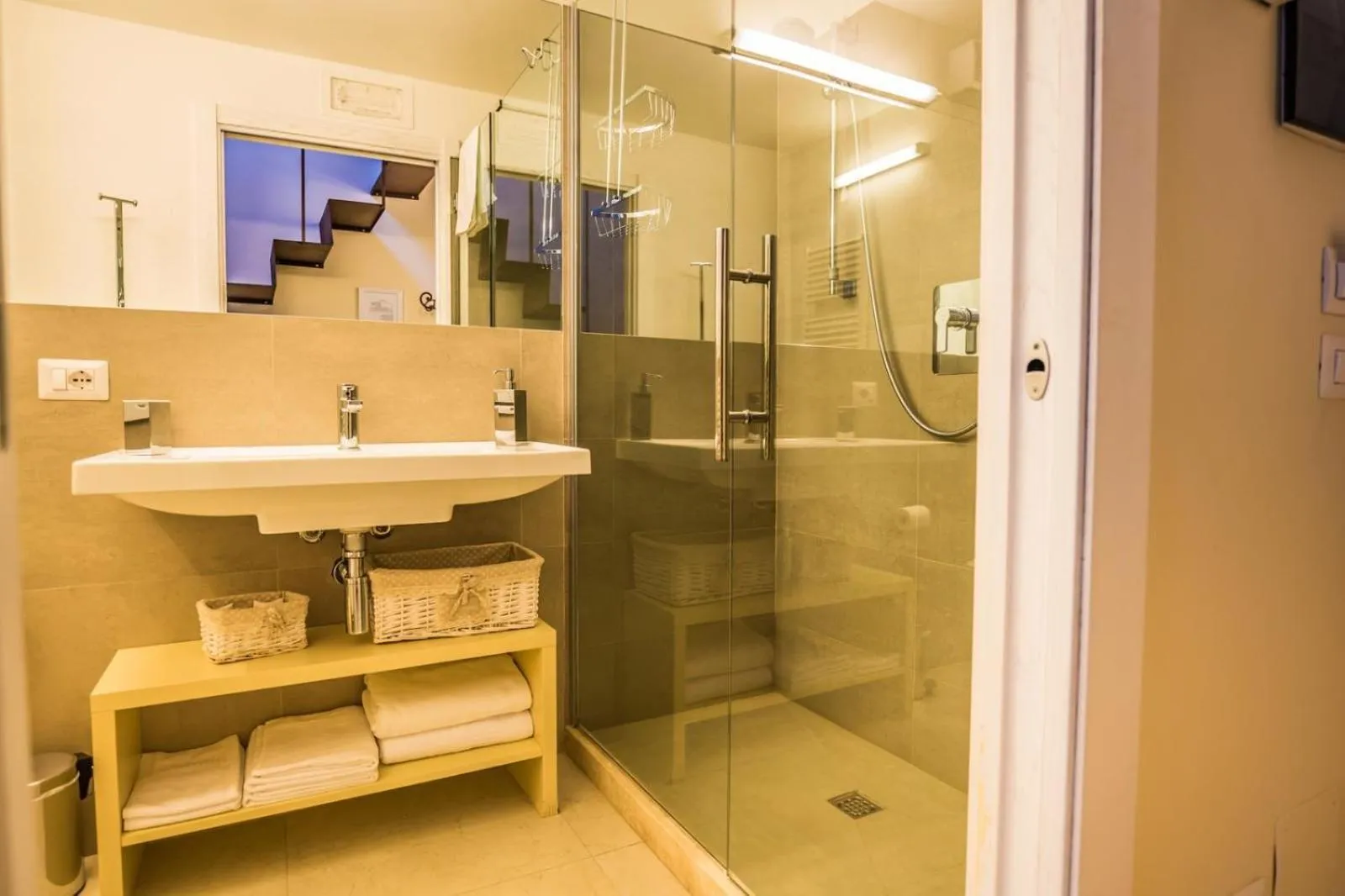 Shower in Villa del Sole Siena