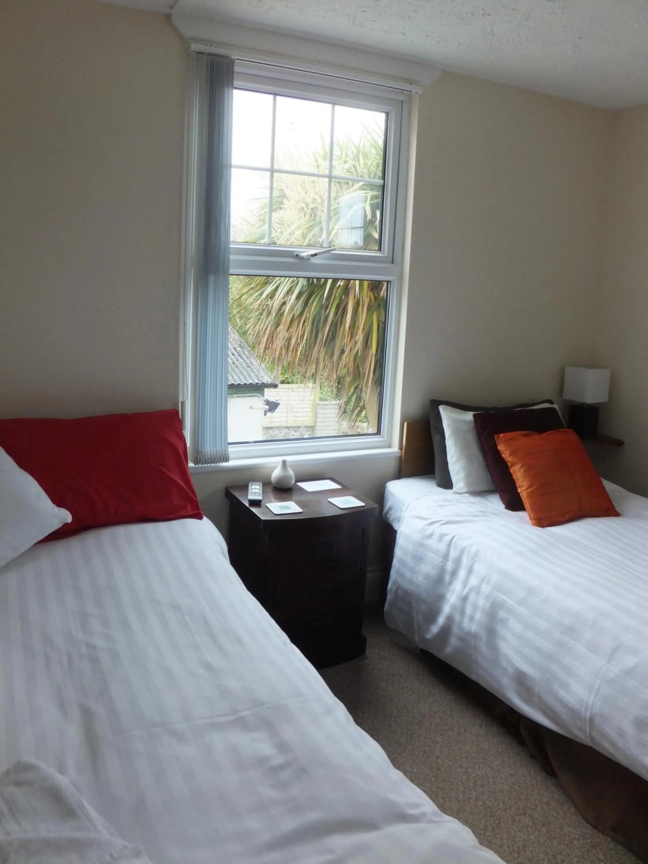 Bed in Sea Jade Guest House