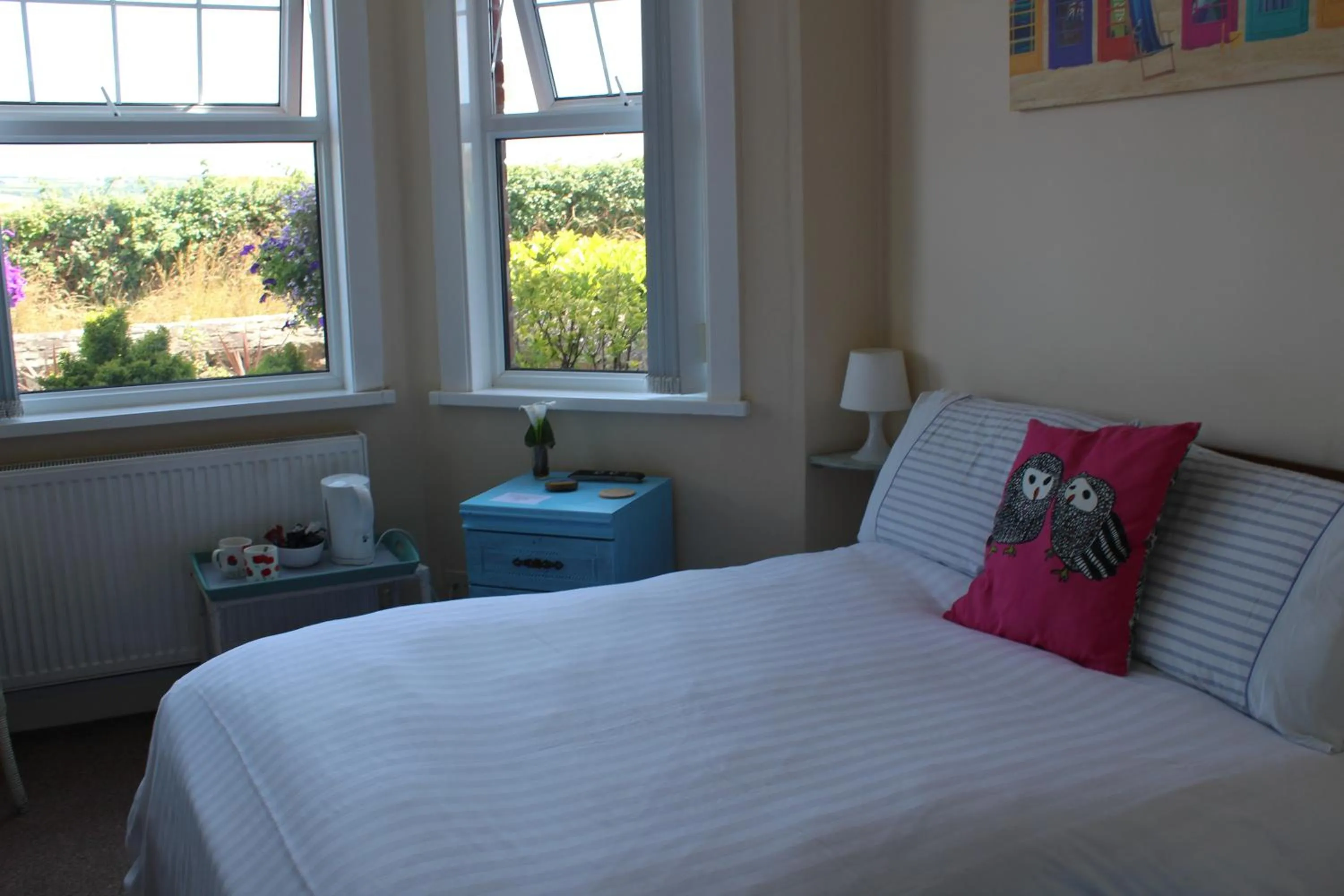 Decorative detail, Bed in Sea Jade Guest House