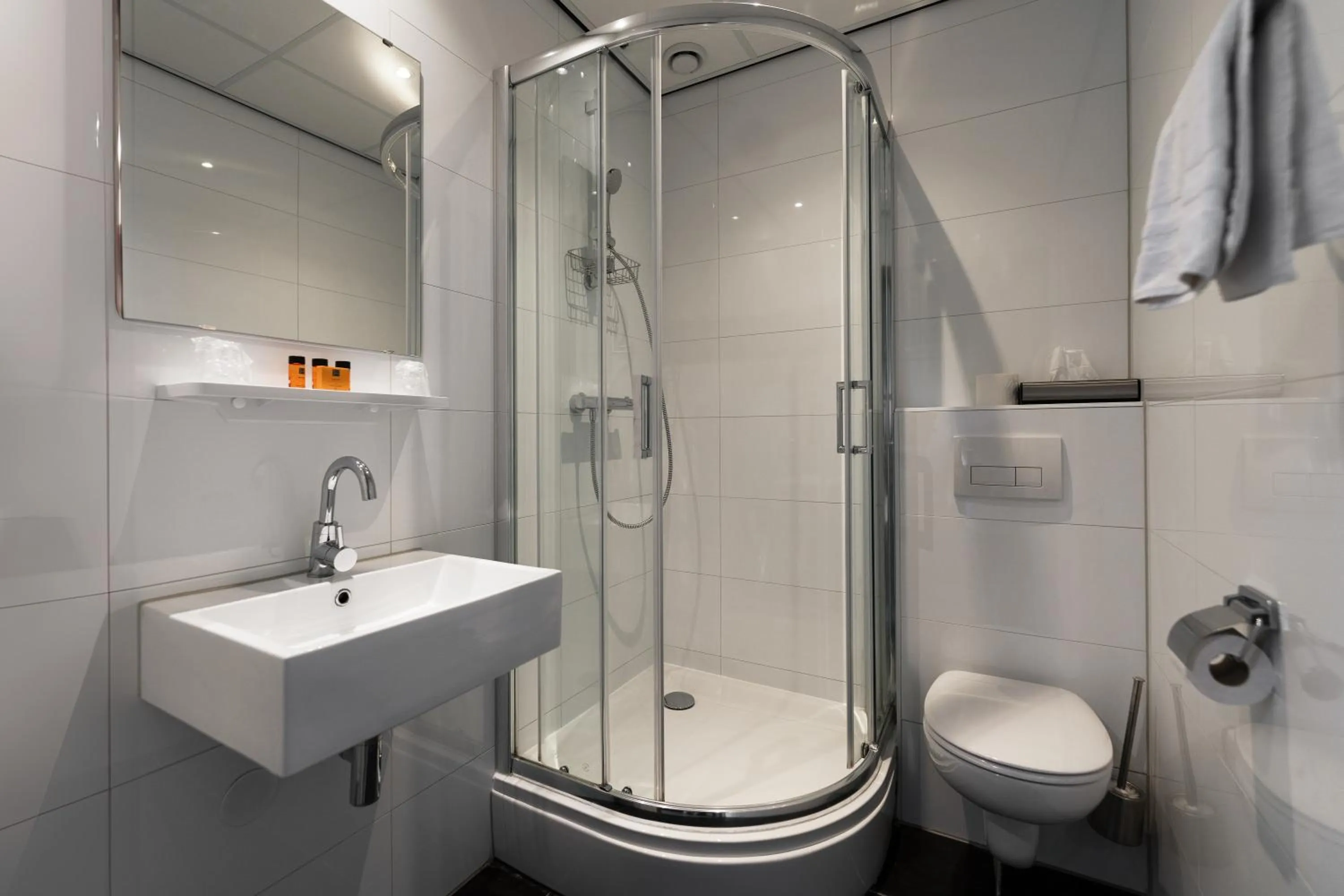 Bathroom in Hotel WICC