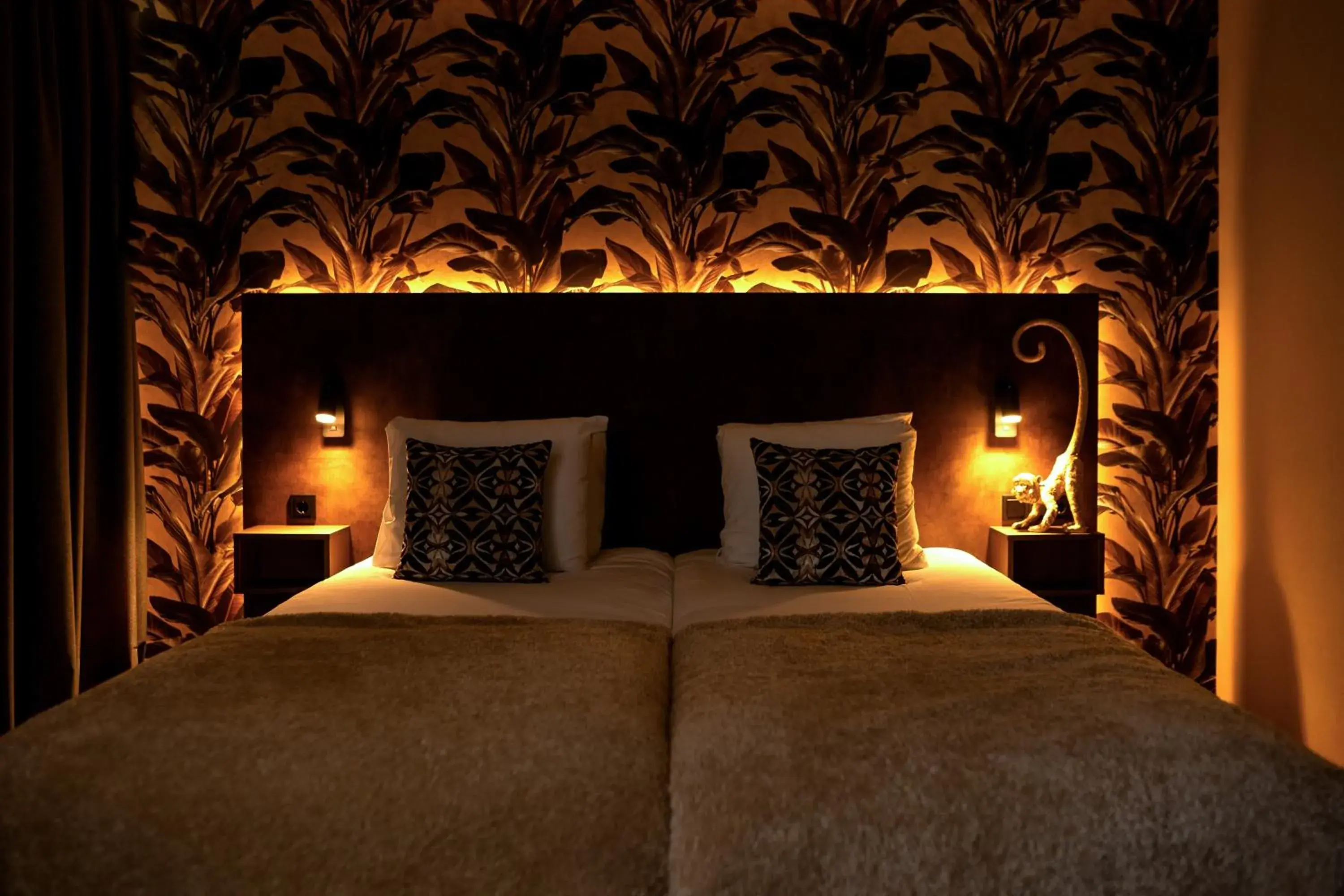 Moss Leaf Twin Deluxe in Hotel WICC Moss Leaf Twin Deluxe in Hotel WICC