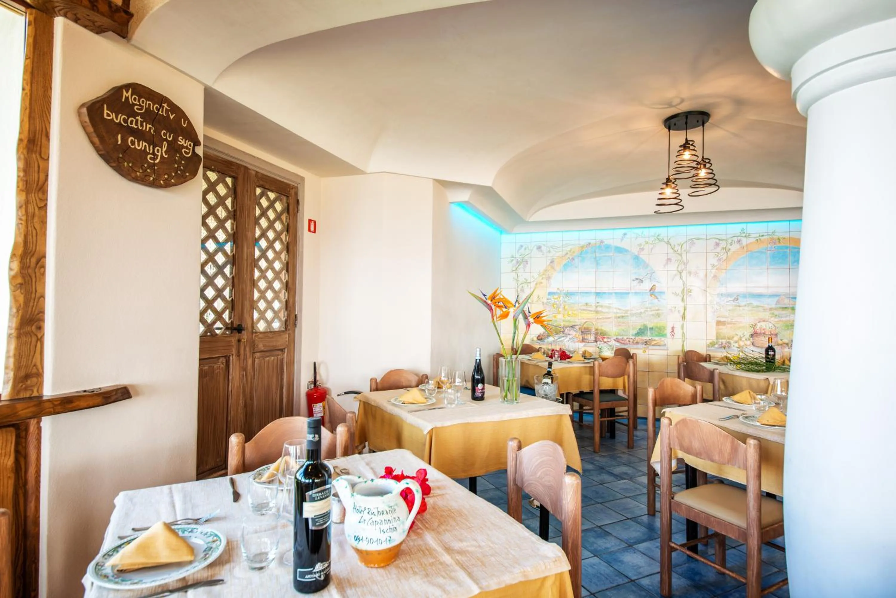 Restaurant/places to eat in La Capannina - Hotel & Apartments