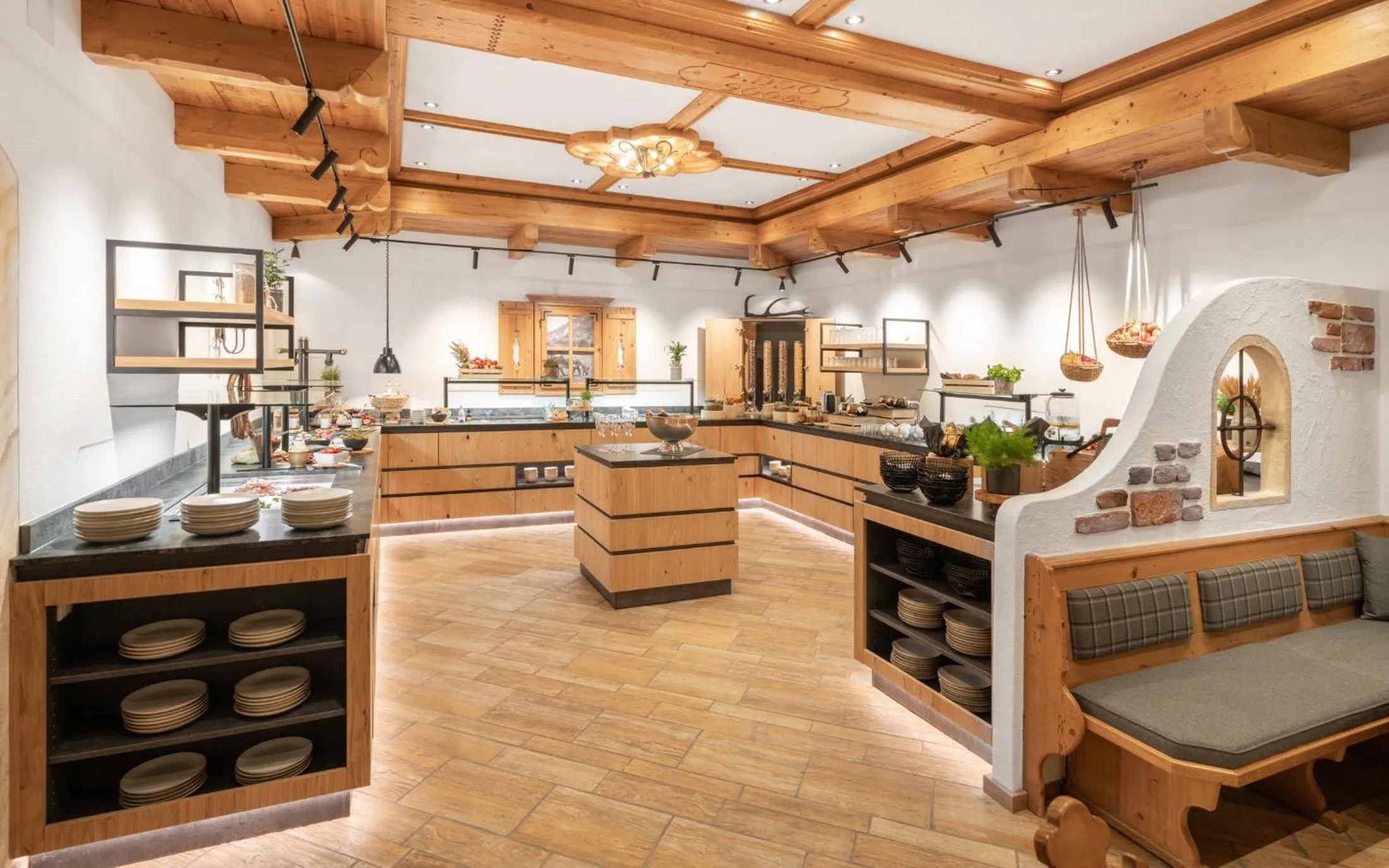 Buffet breakfast in Landhotel Untermüllnergut