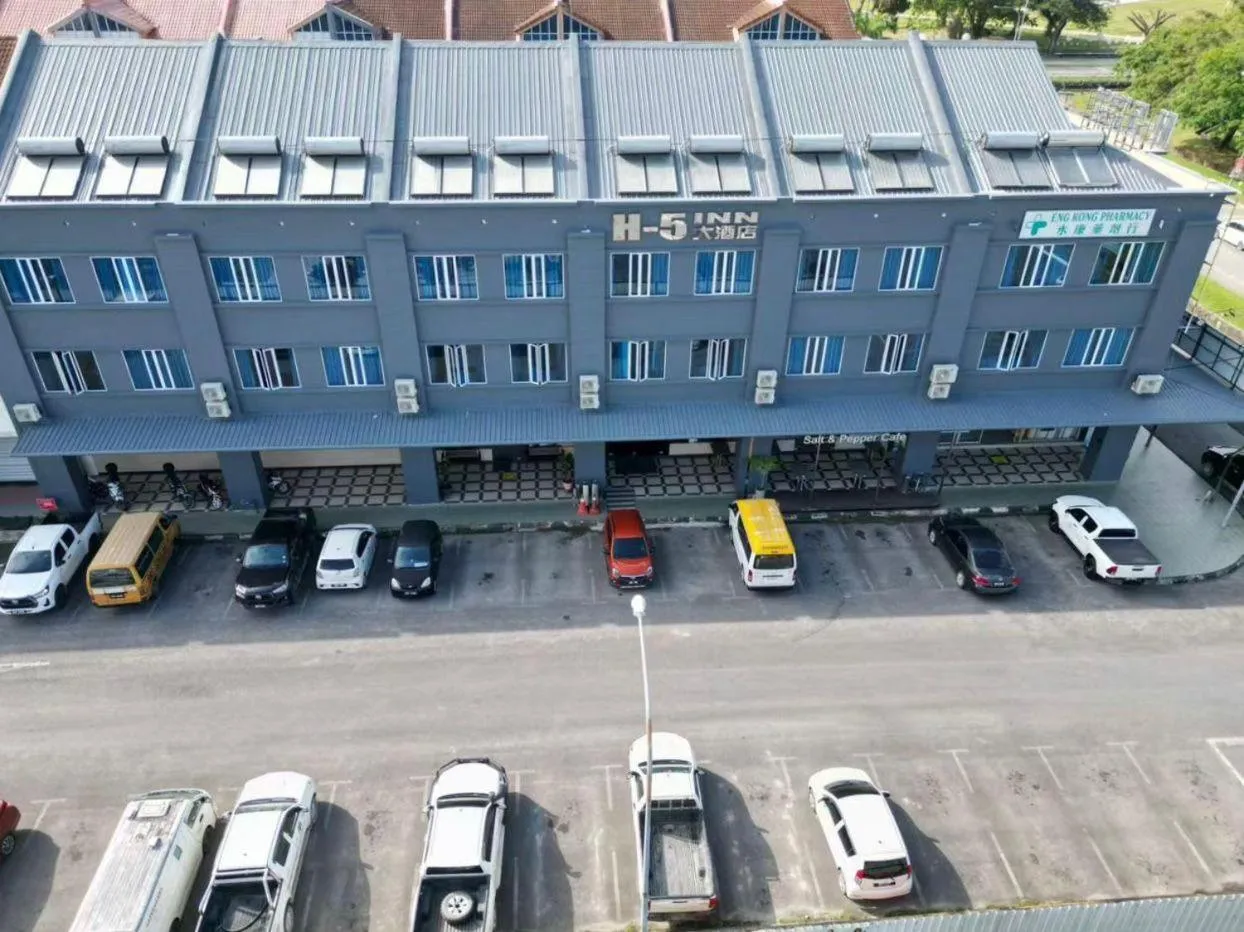 Property building in H-5 INN