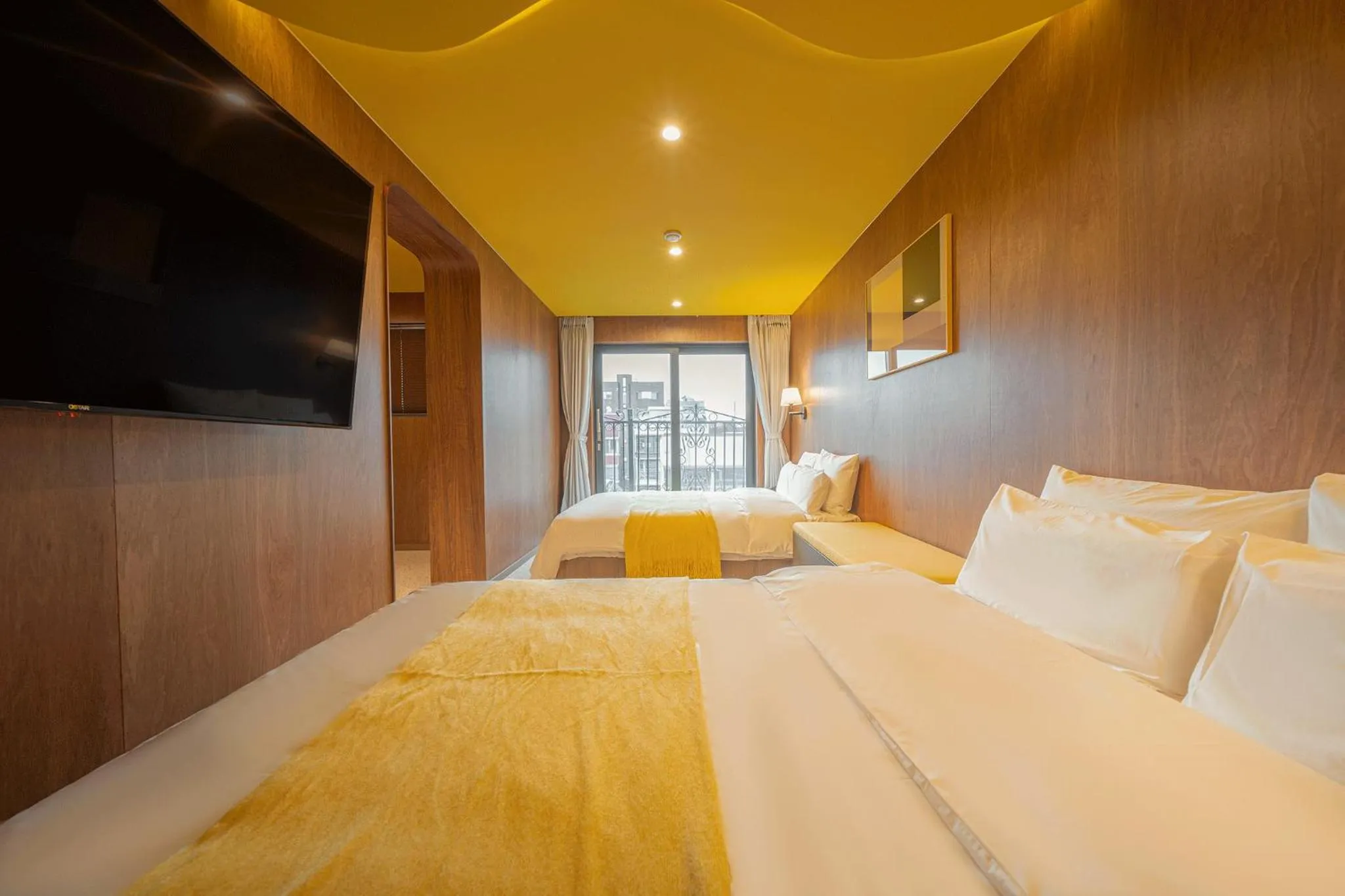 Bed in Nouvelle Hotel Seoul Itaewon by Aank