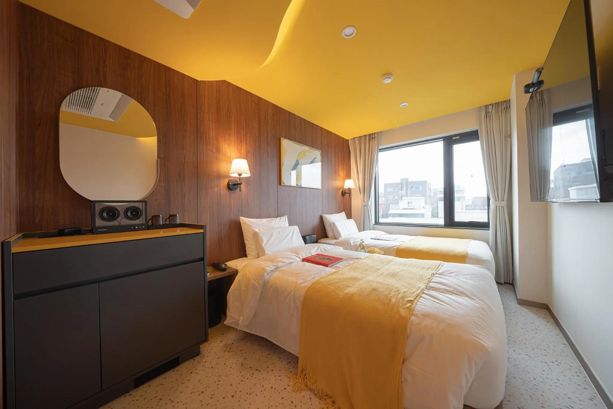Bed in Nouvelle Hotel Seoul Itaewon by Aank