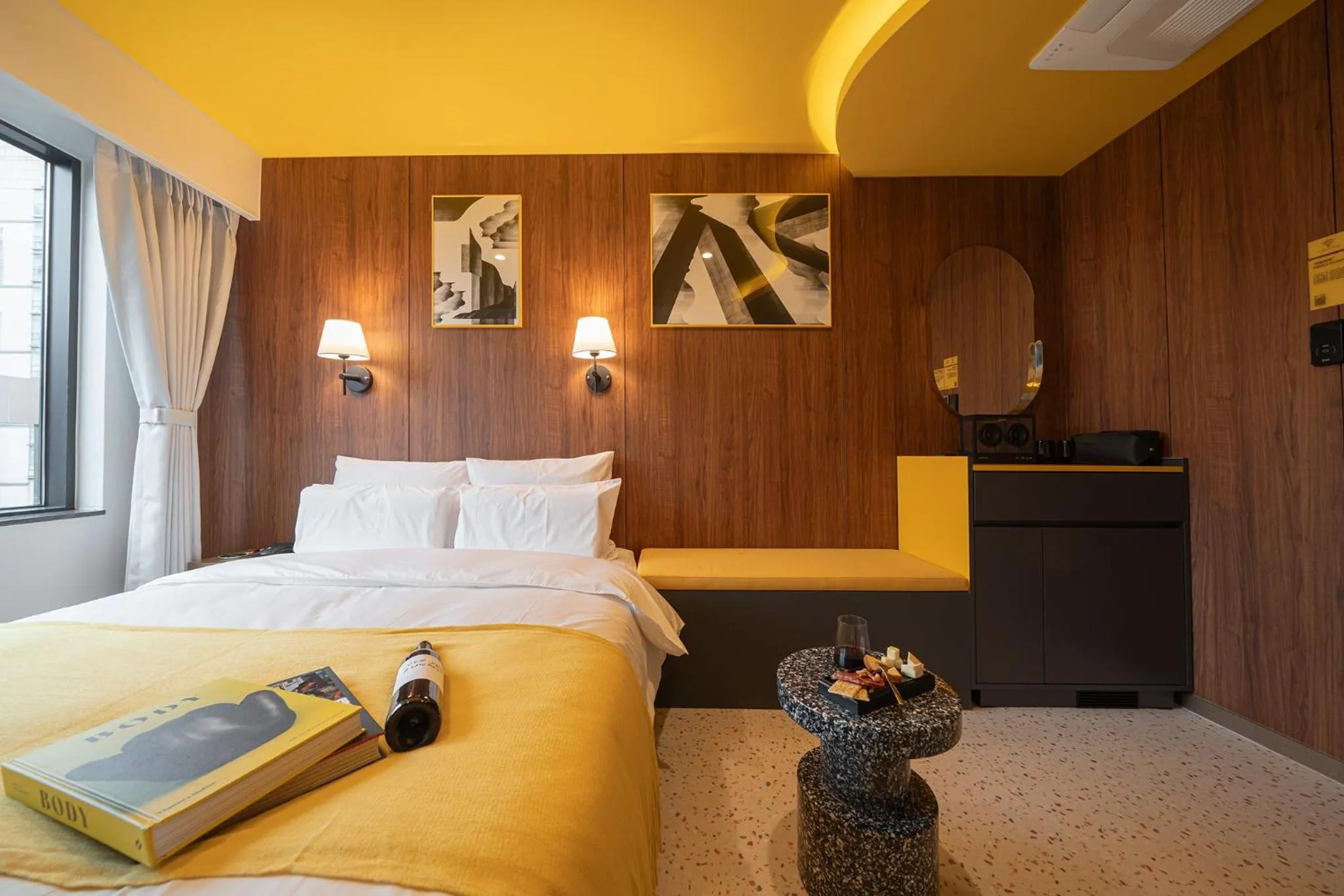 Bed in Nouvelle Hotel Seoul Itaewon by Aank