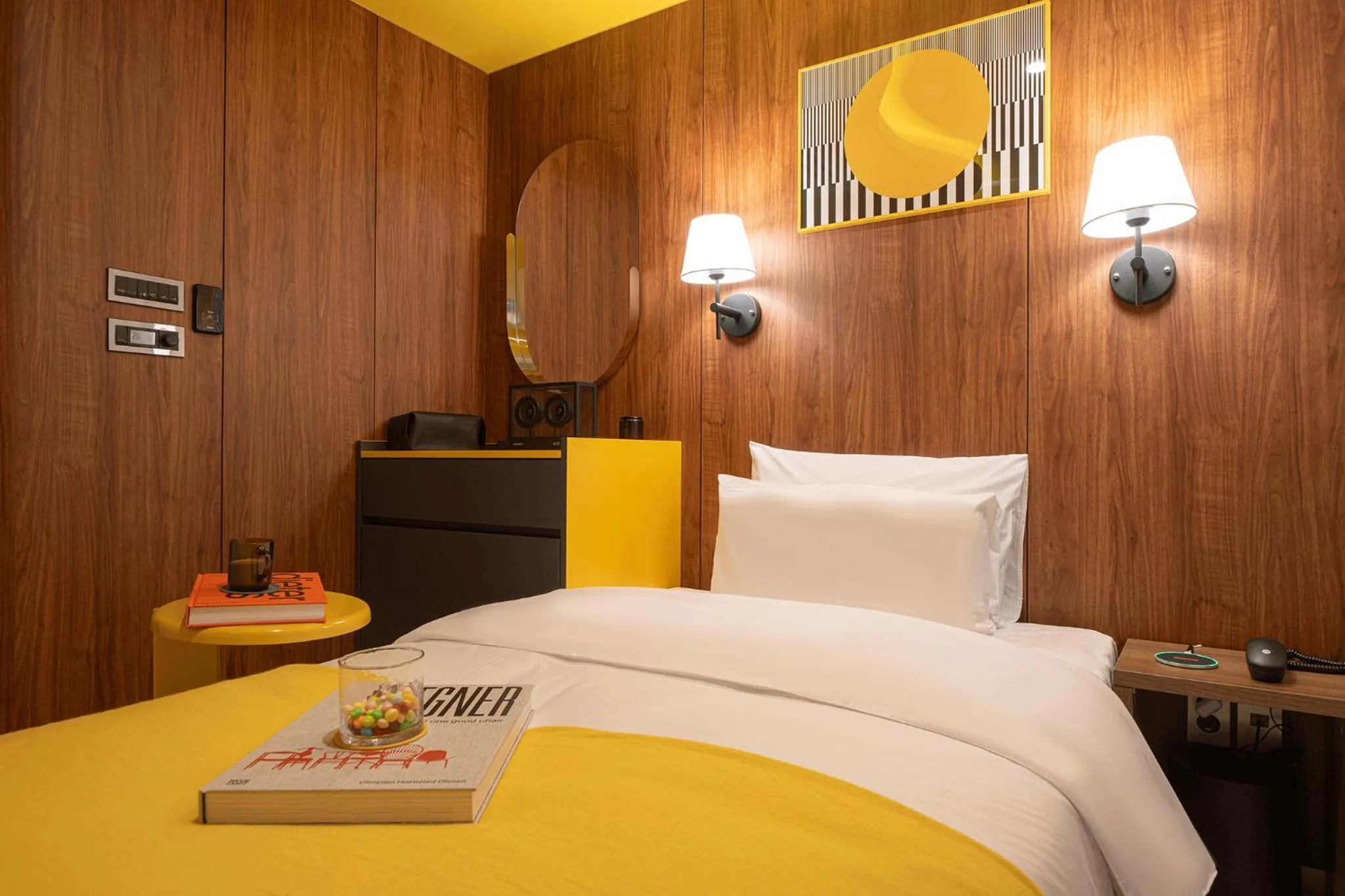 Bed in Nouvelle Hotel Seoul Itaewon by Aank