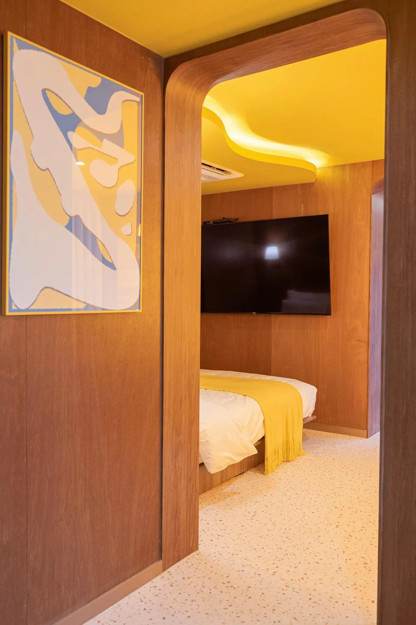 Bed in Nouvelle Hotel Seoul Itaewon by Aank