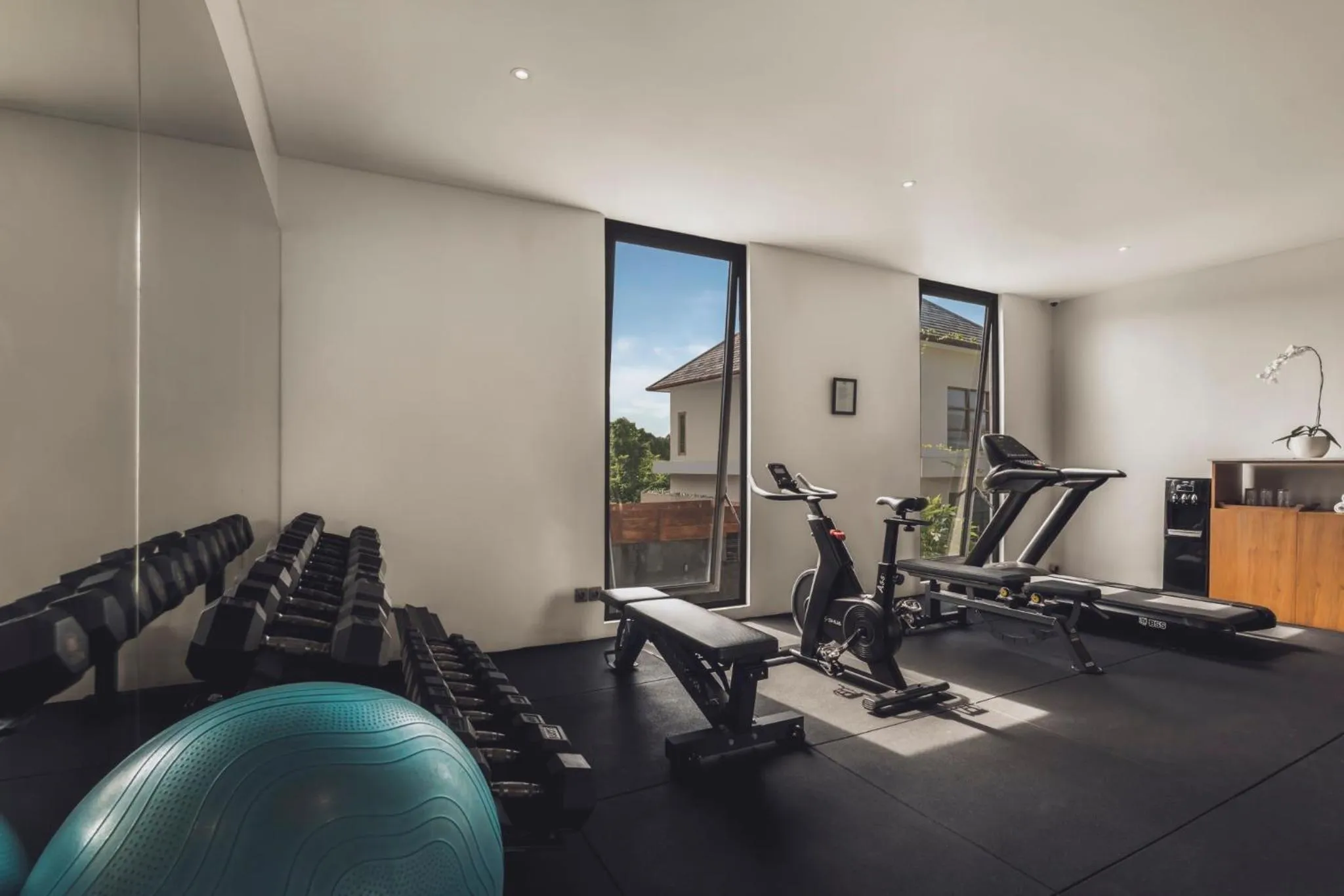 Fitness centre/facilities in Ayona Villa Canggu by Ini Vie Hospitality