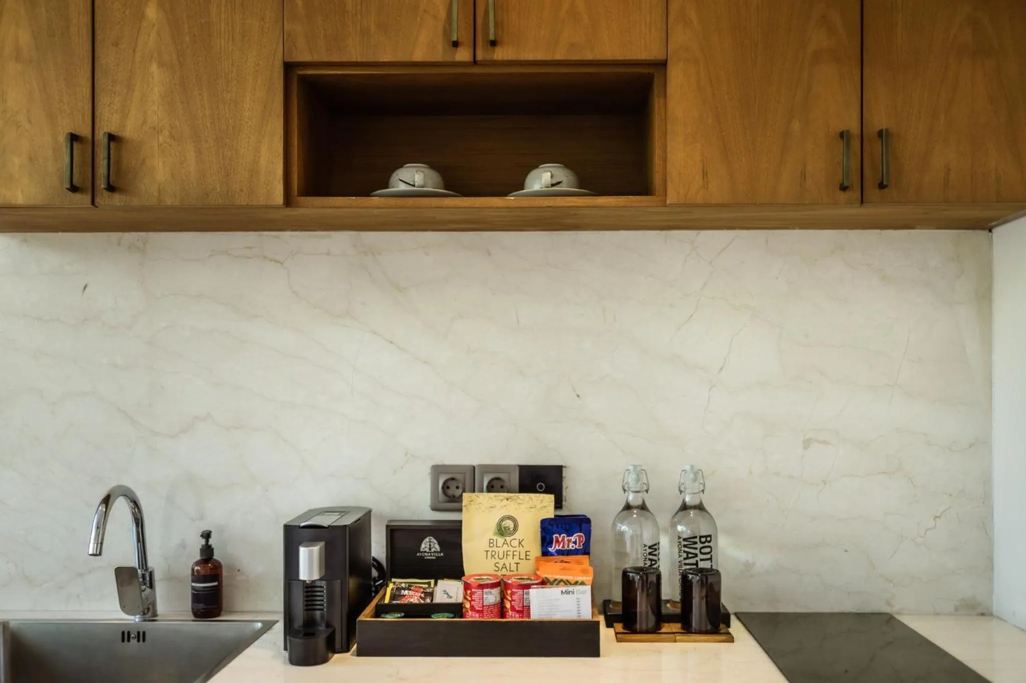 Coffee/tea facilities in Ayona Villa Canggu by Ini Vie Hospitality