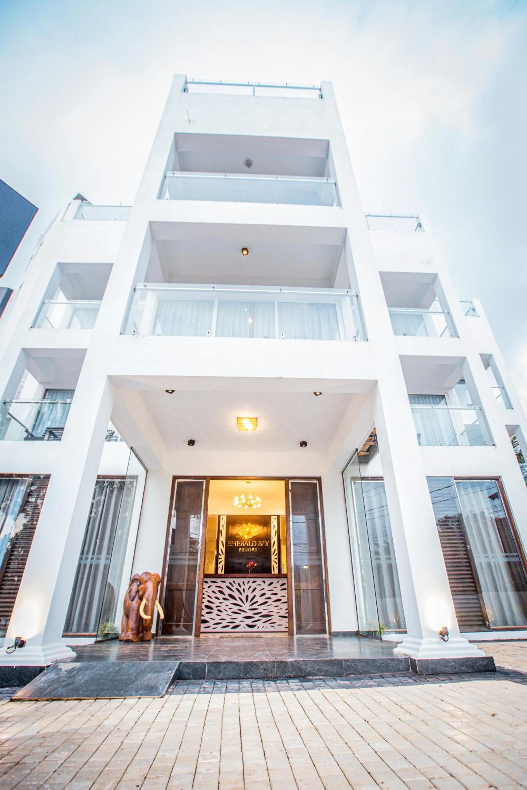 Property building in Emerald Bay Resort Mirissa