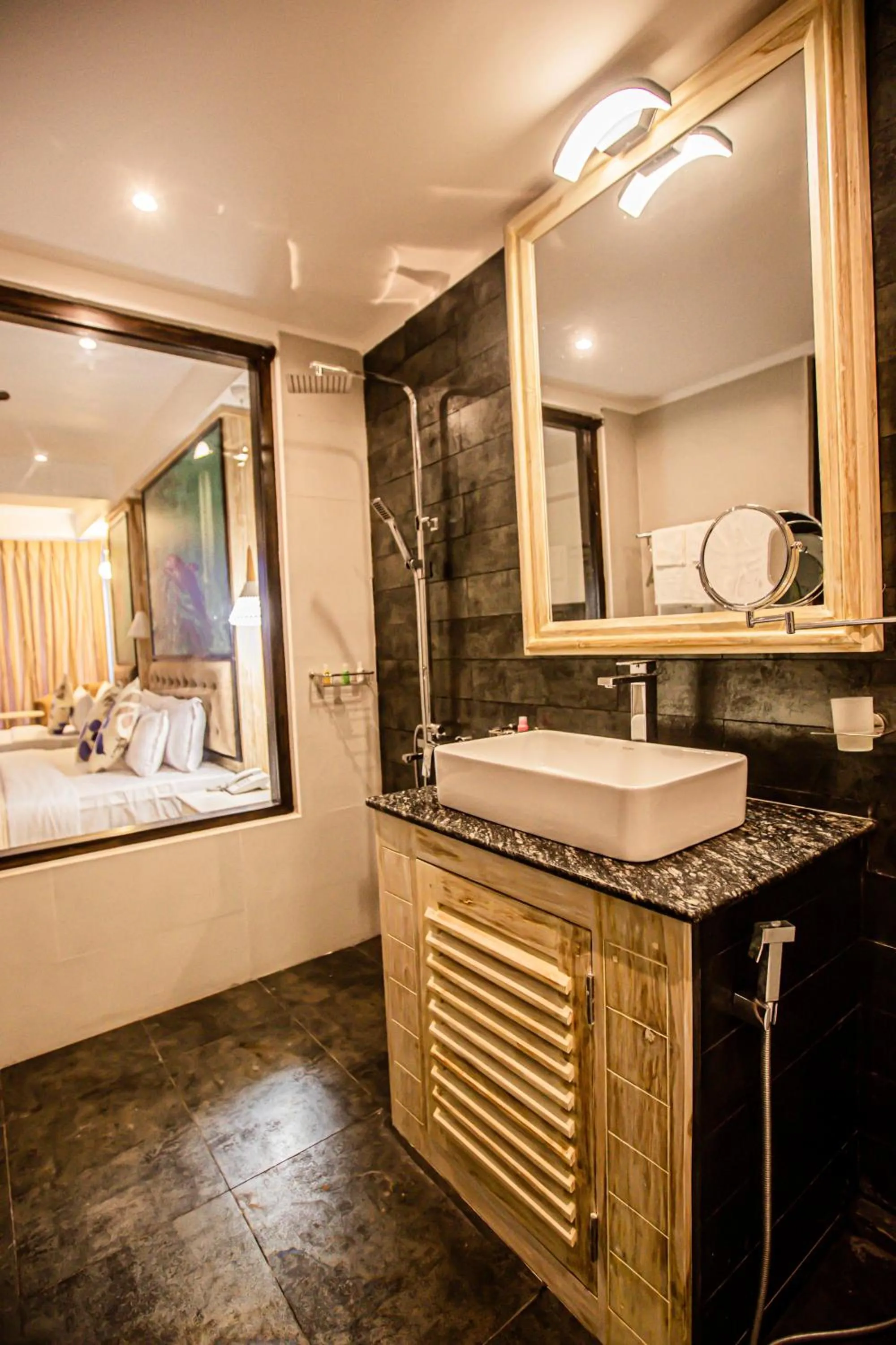 Bathroom in Emerald Bay Resort Mirissa