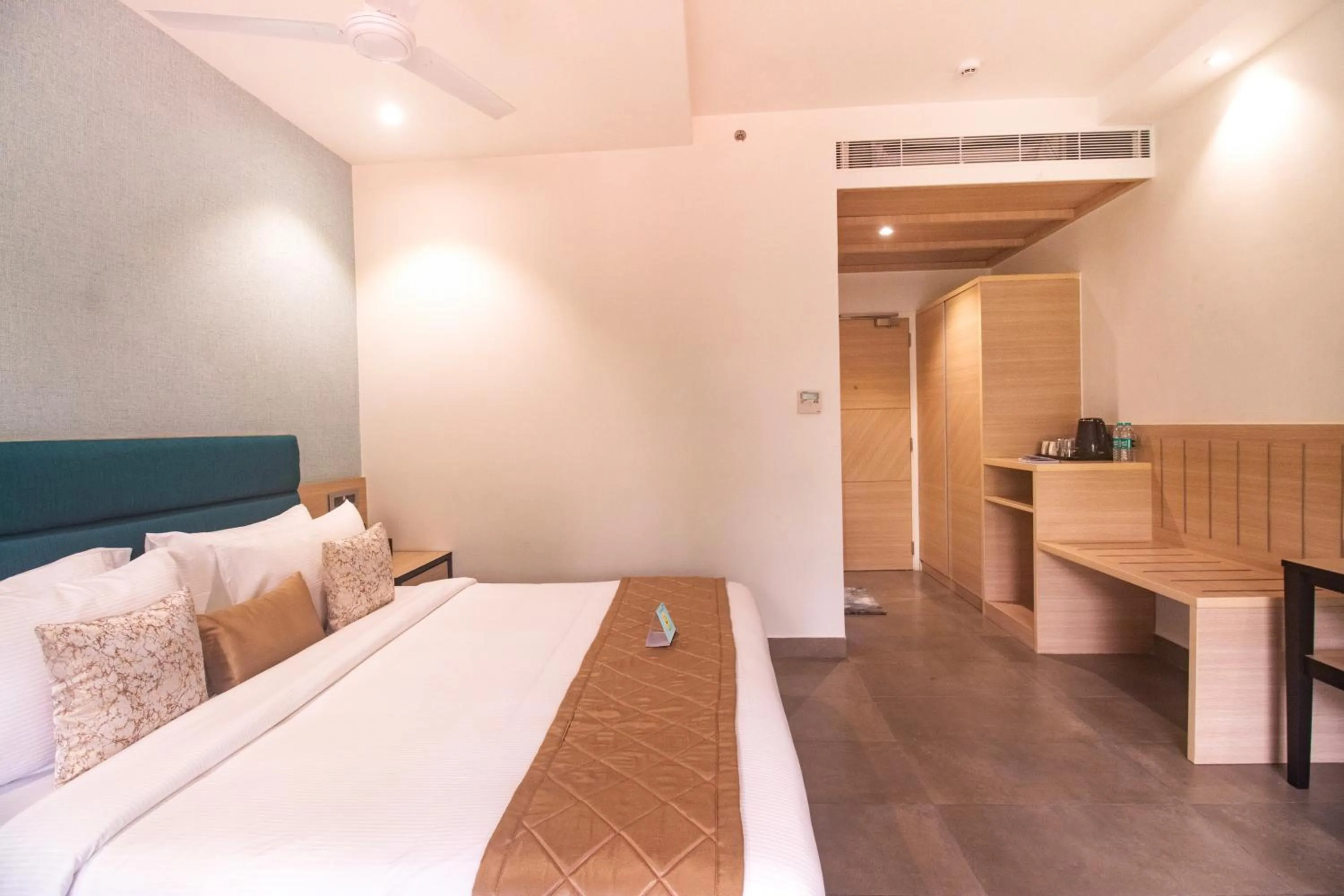 Bedroom, Bed in Hotel Star City