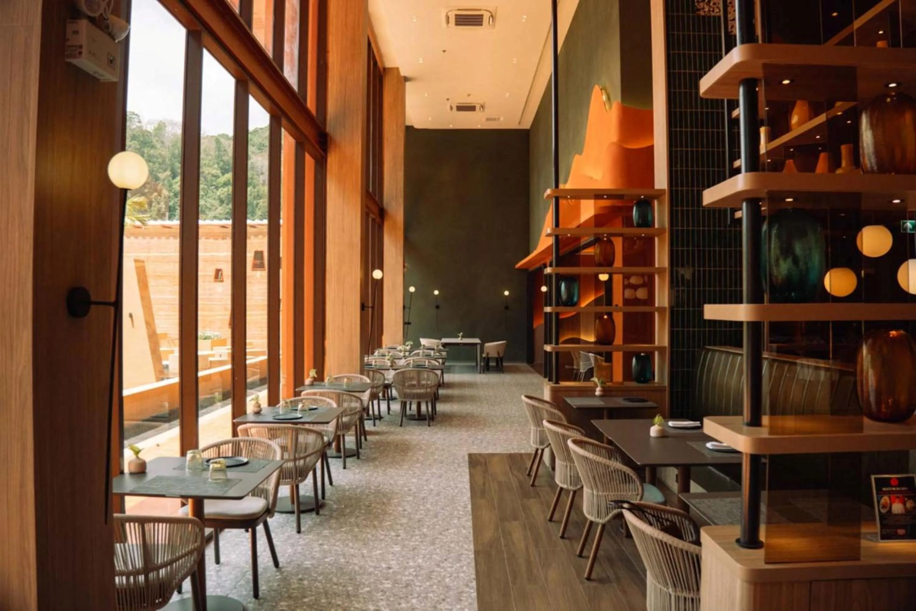 Restaurant/places to eat in Hotel Adam Krabi