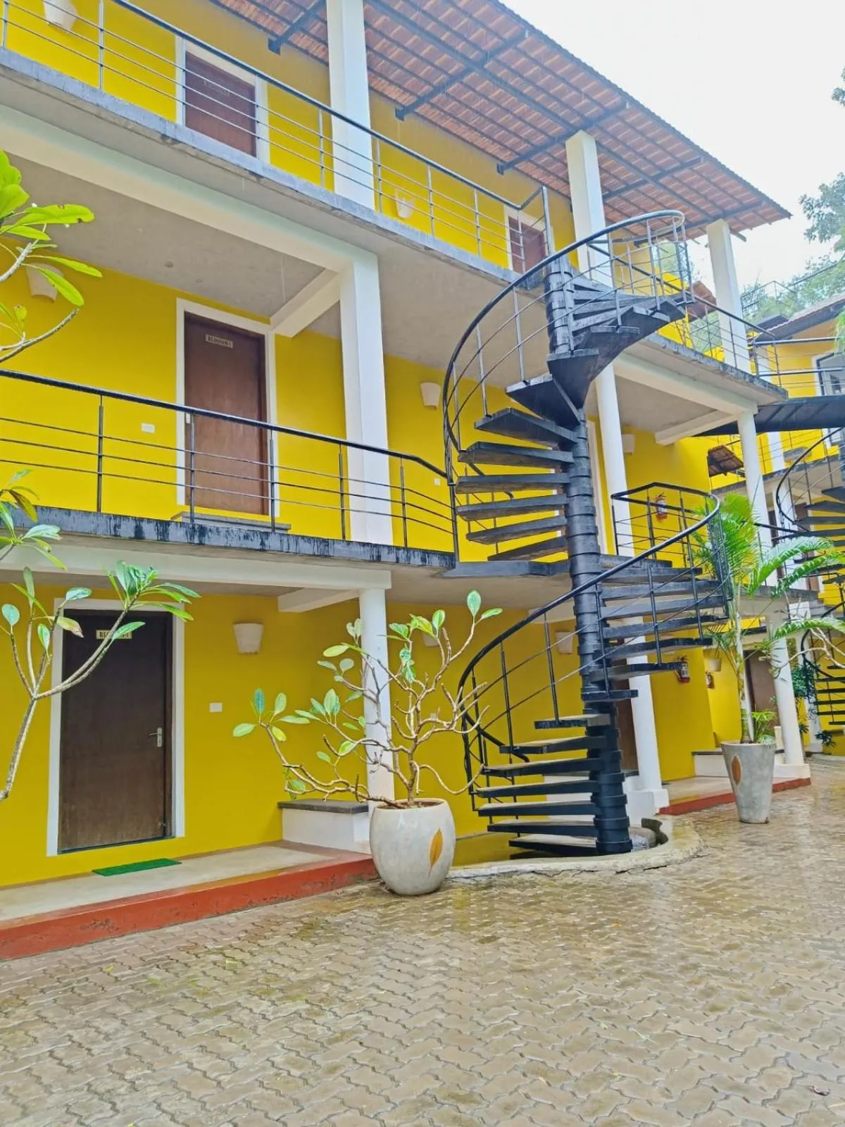 Property building in Paradise Le Tamarin