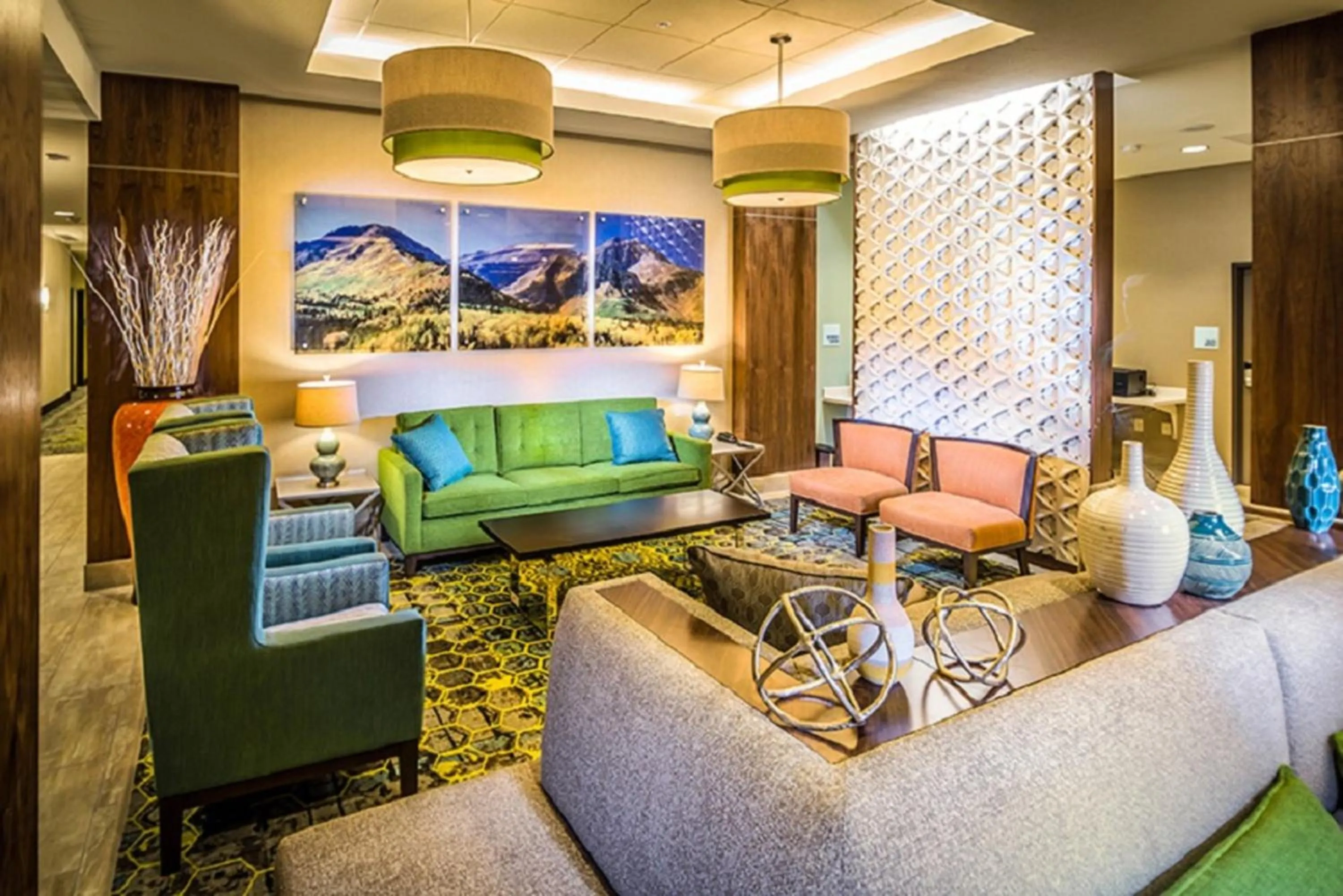 Property building in Holiday Inn Express & Suites Salt Lake City South-Murray by IHG