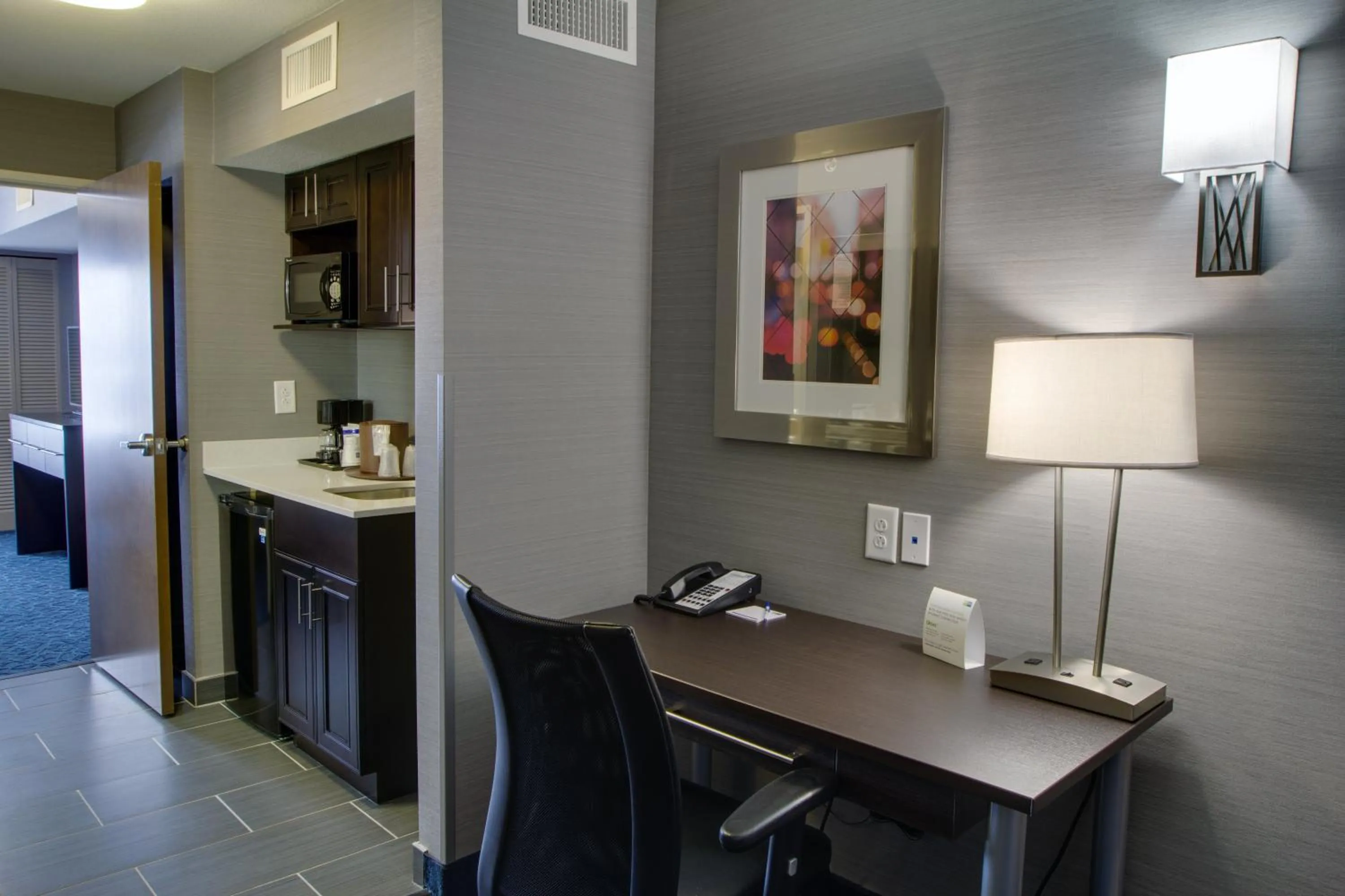 Bedroom in Holiday Inn Express Sidney by IHG