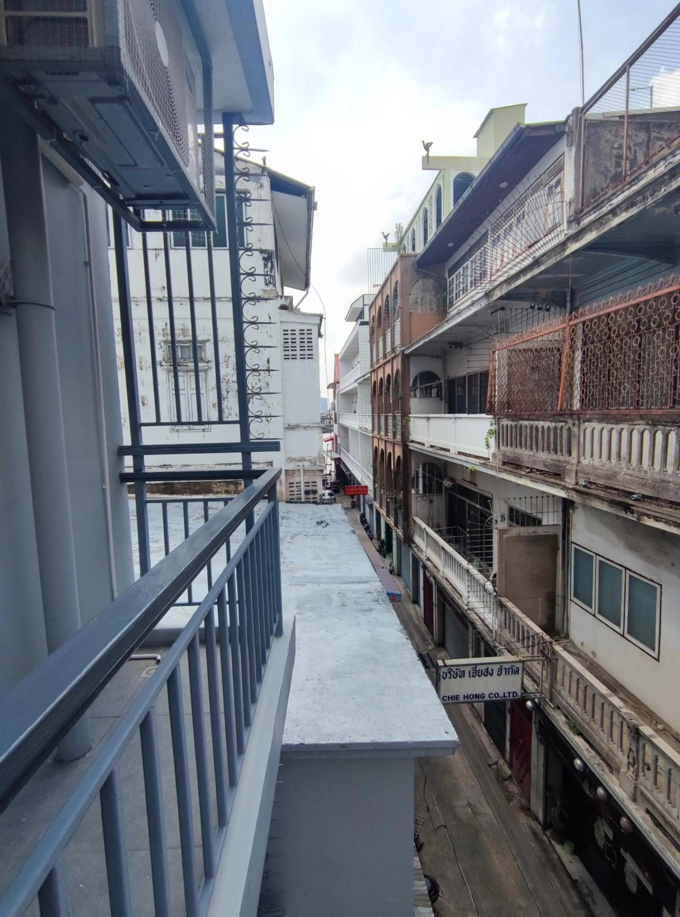 Day in N5 Ratchawong Hostel