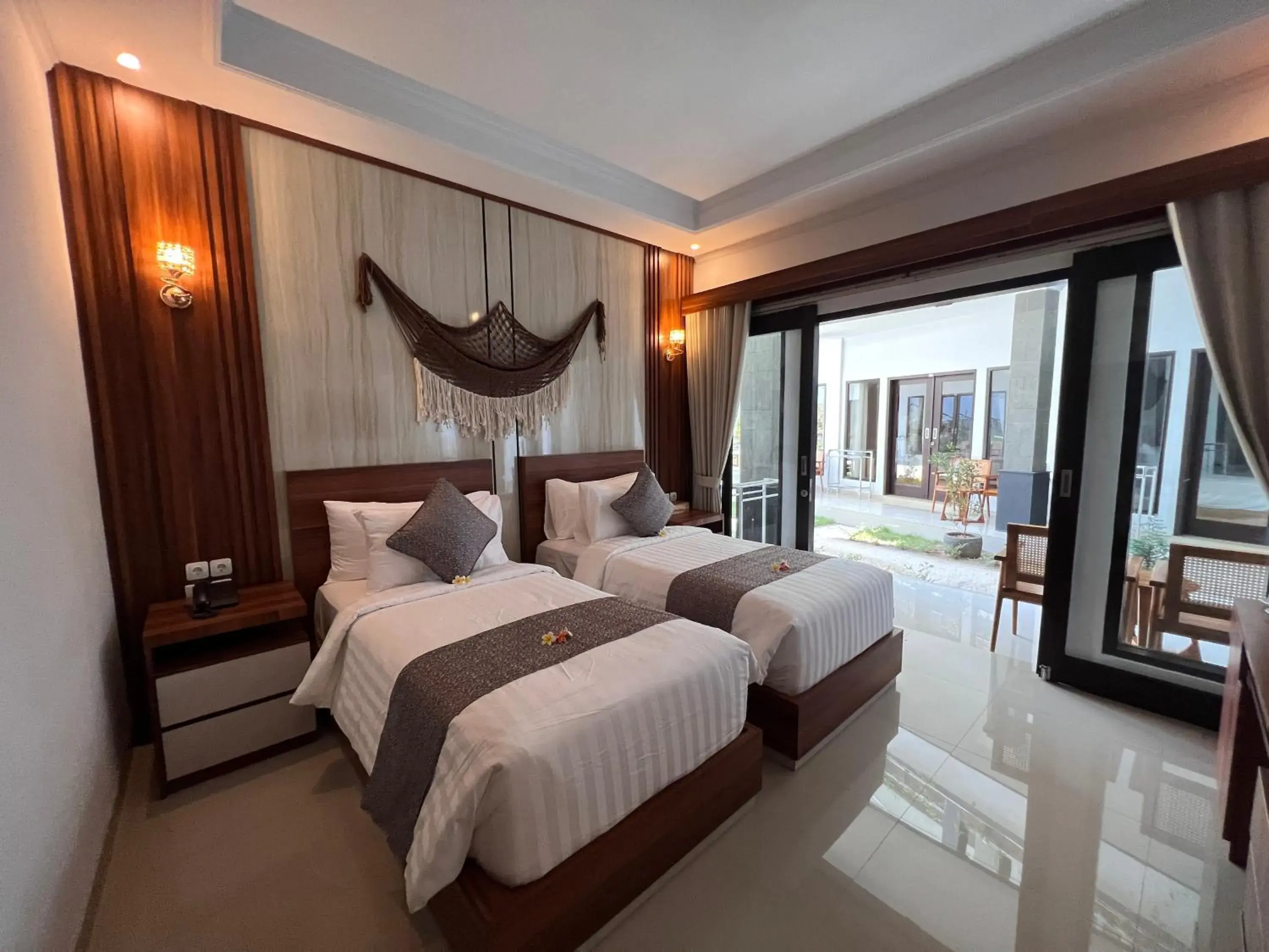 Superior Twin Room in Grand Yuna Hotel Nusa Penida Superior Twin Room in Grand Yuna Hotel Nusa Penida