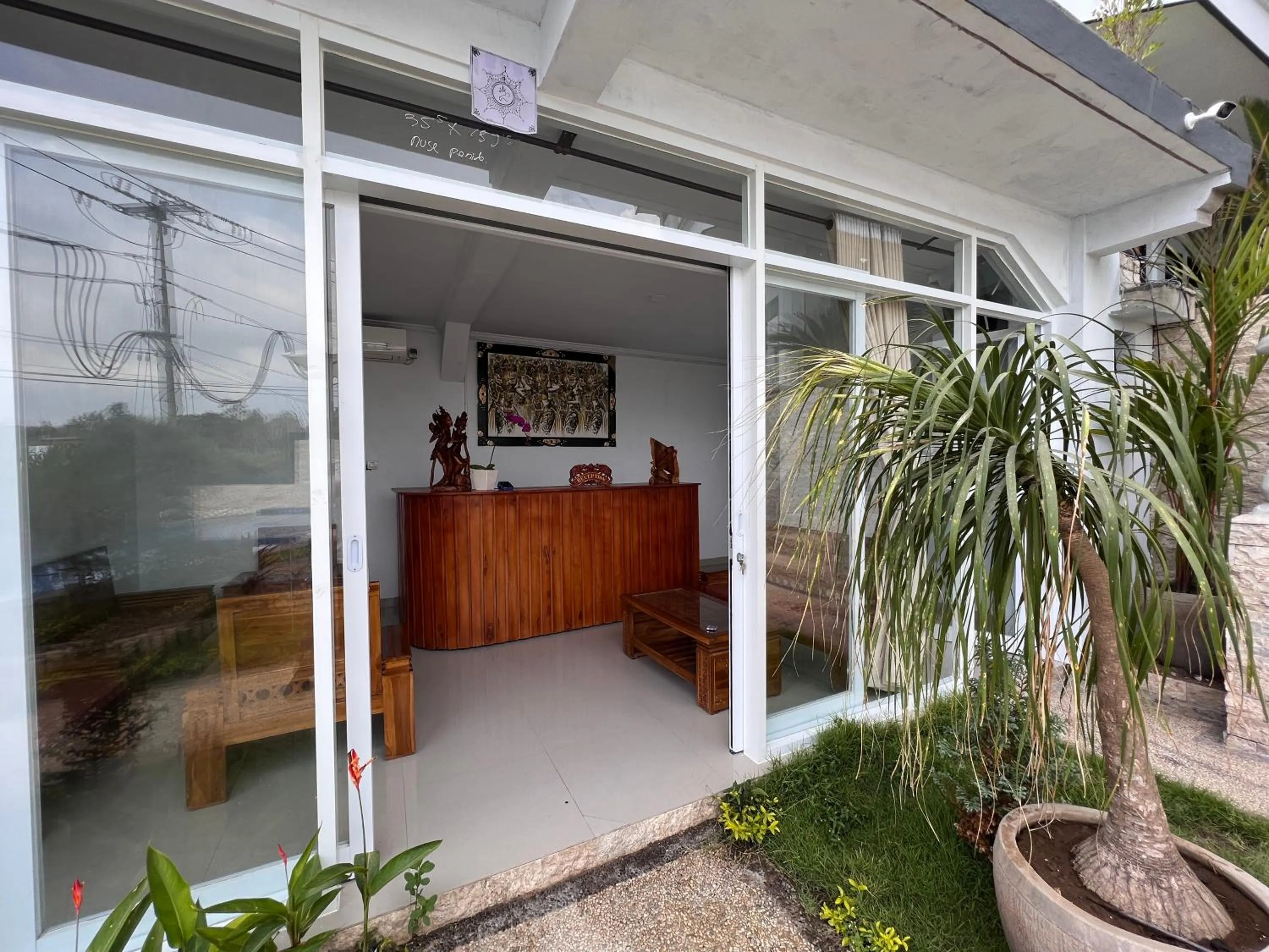 Lobby or reception in Grand Yuna Hotel Nusa Penida
