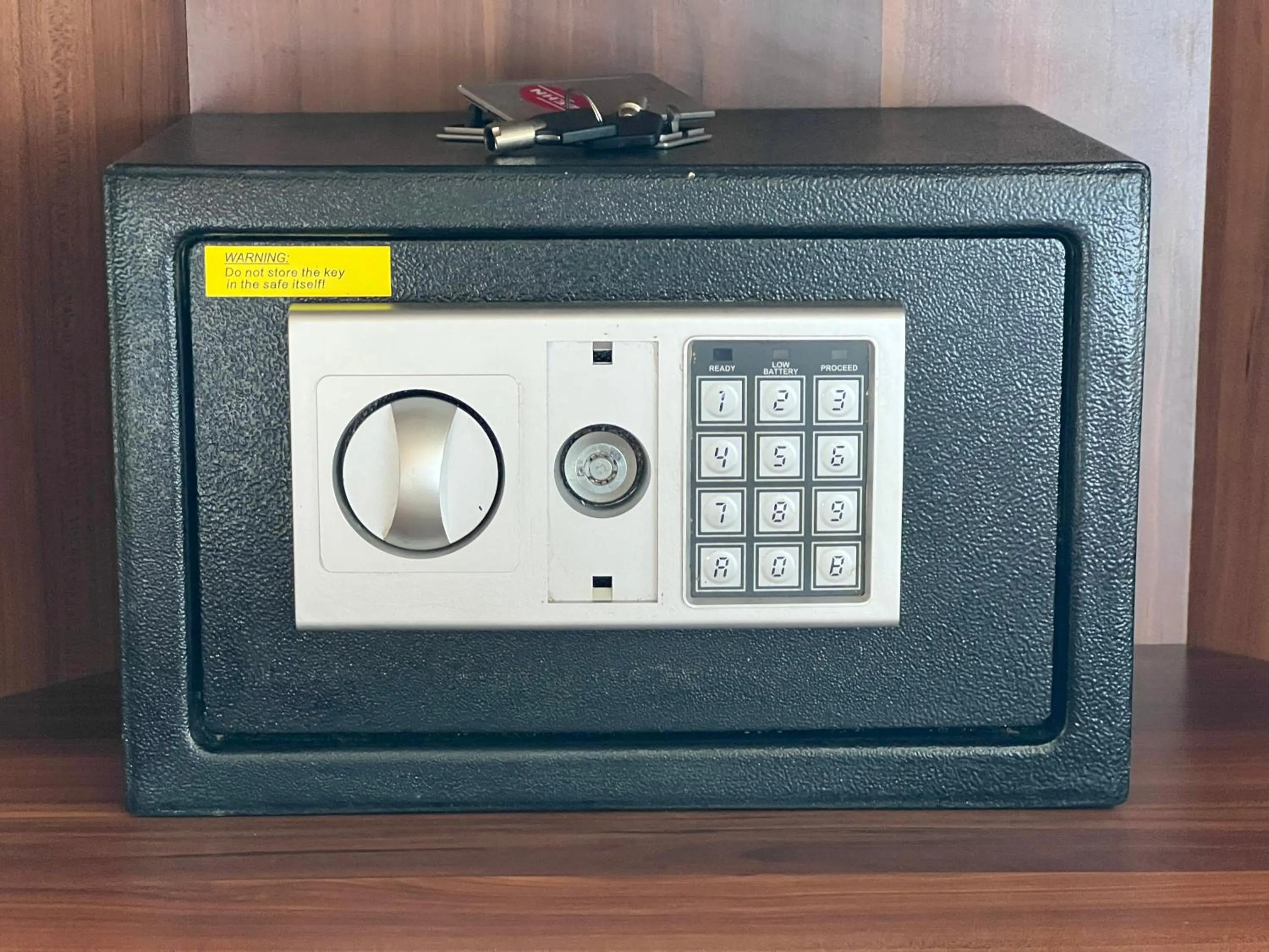 safe in Grand Yuna Hotel Nusa Penida