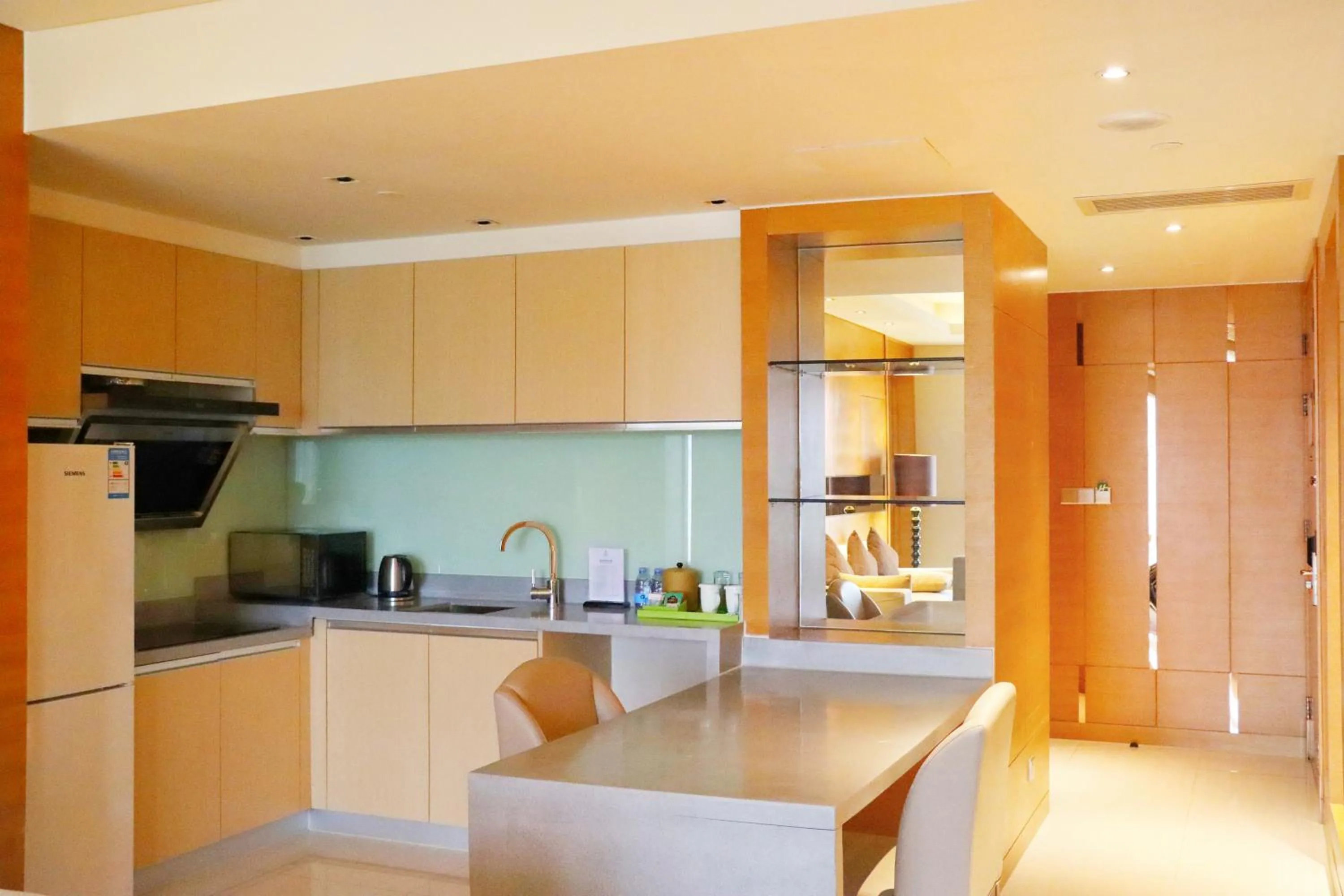 Dining area in Junluxe Hotel Guangzhou Science City