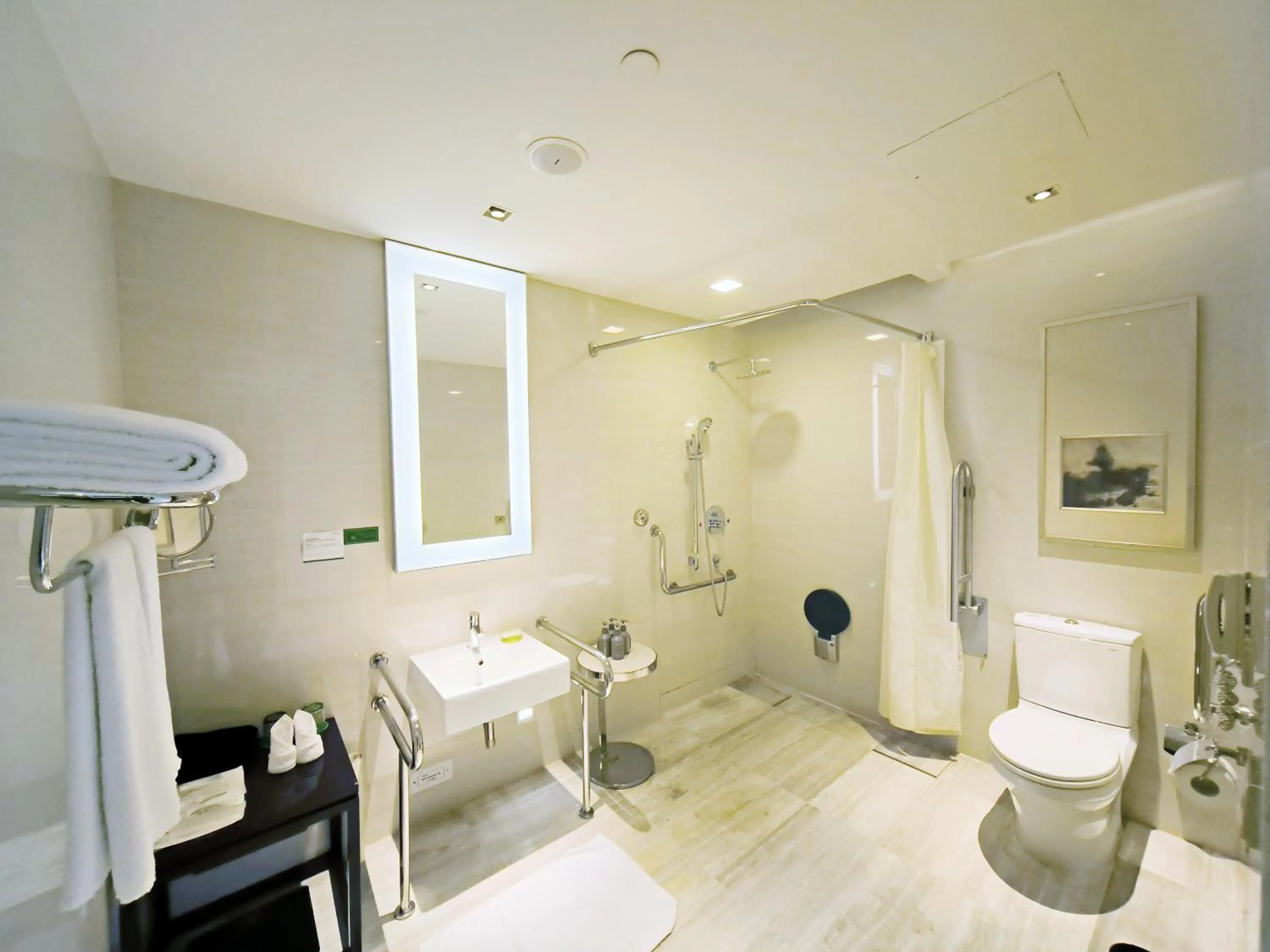 Toilet in Junluxe Hotel Guangzhou Science City