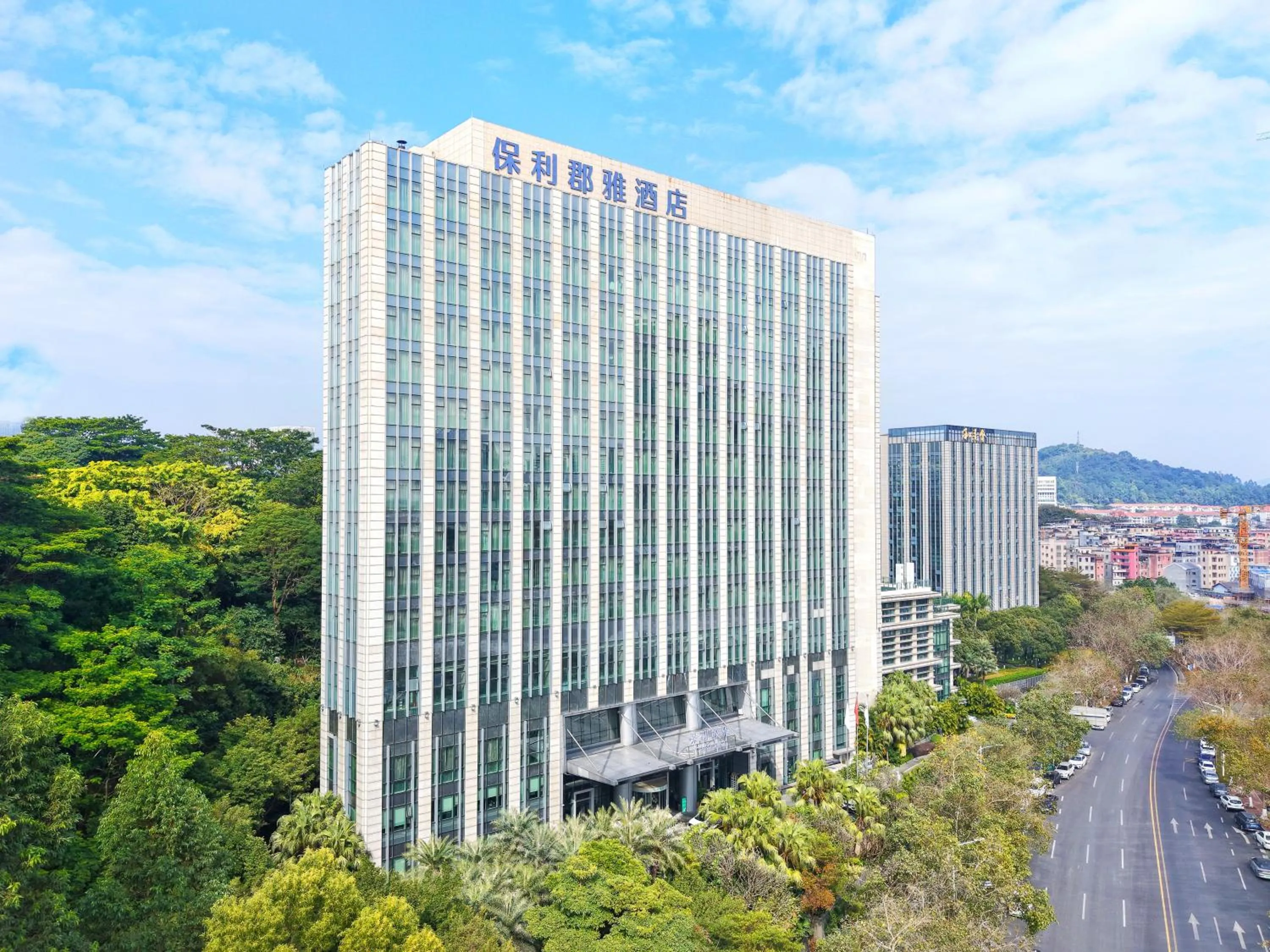 Property building in Junluxe Hotel Guangzhou Science City