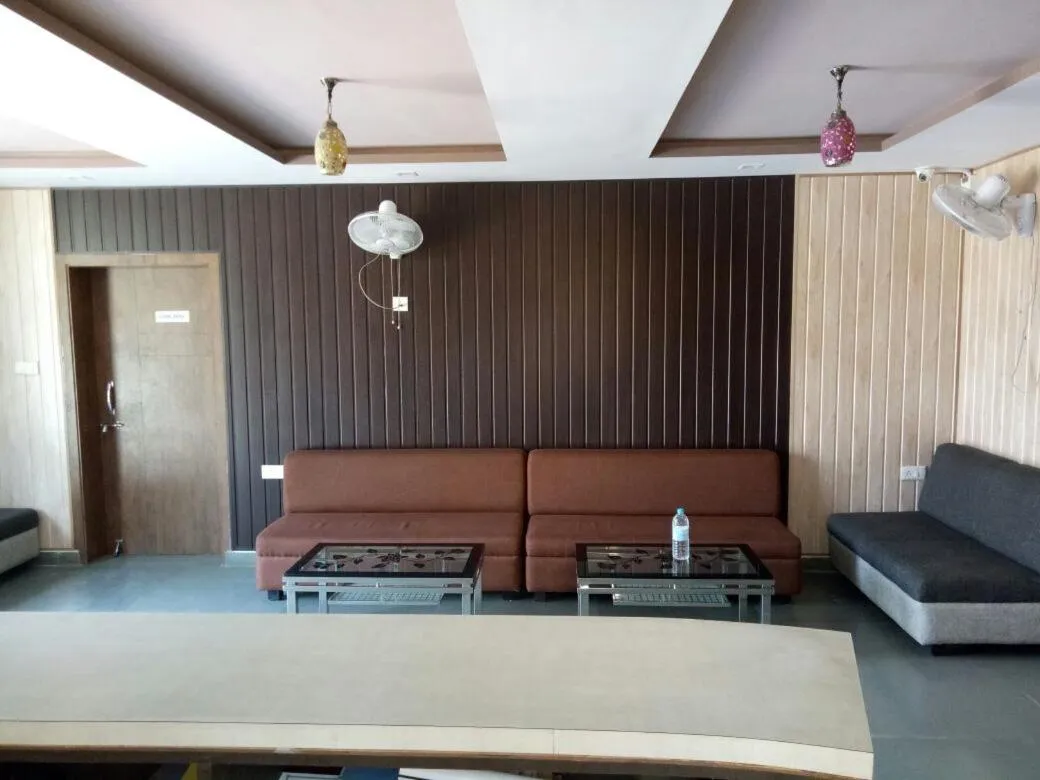 Seating area in Meera Valley Resort By Nexottel