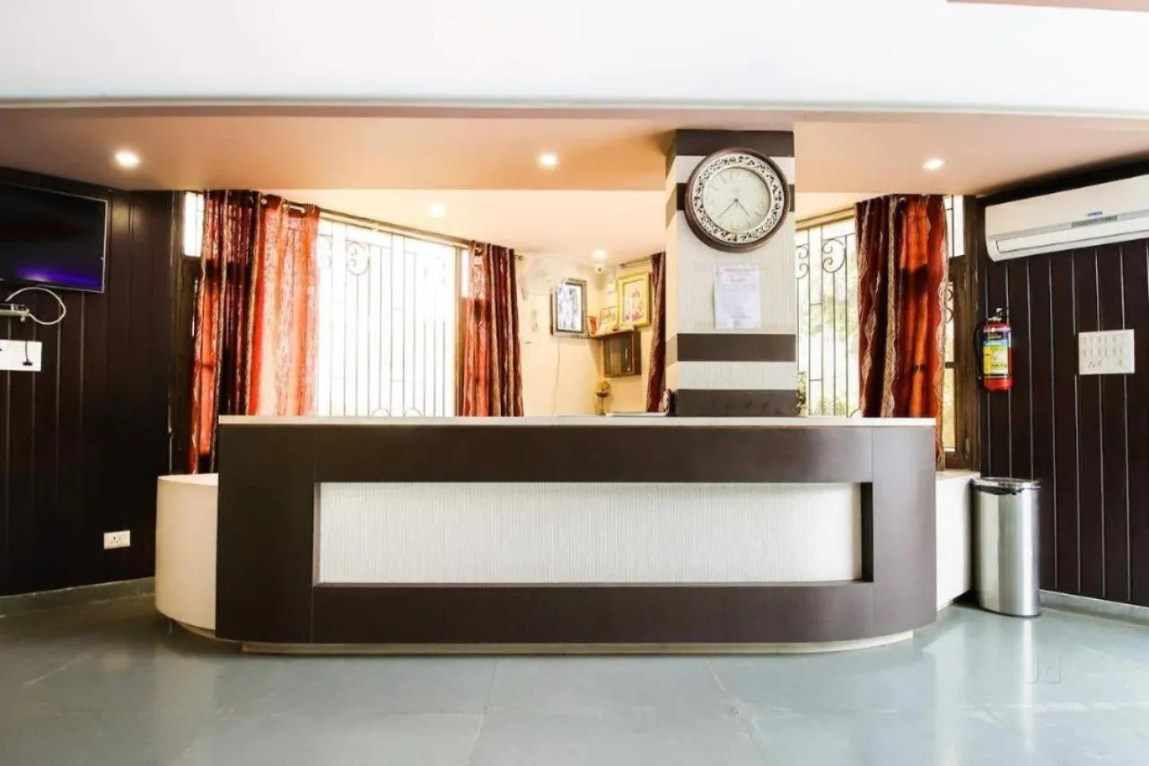Lobby or reception in Meera Valley Resort By Nexottel