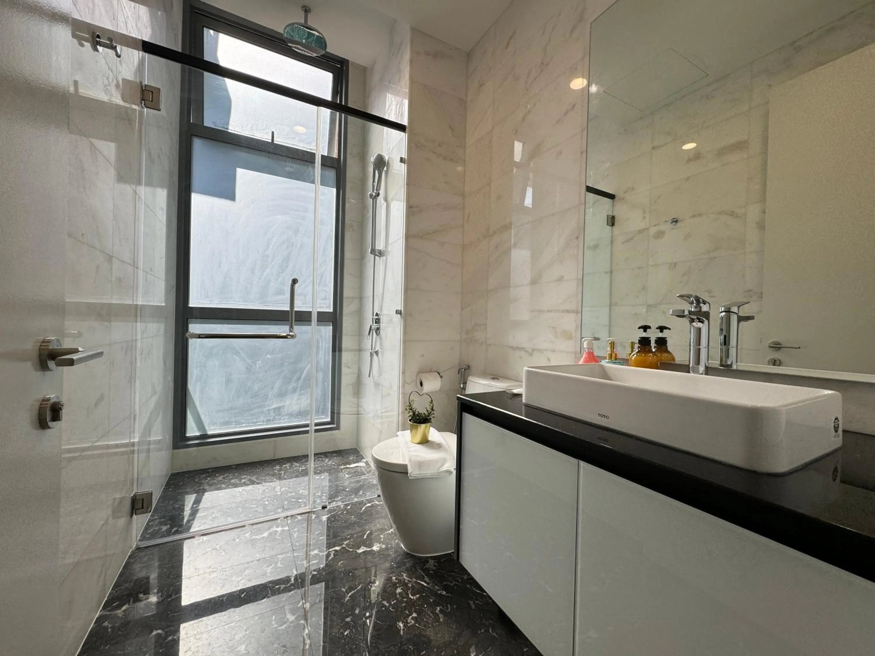 Shower in Royce KLCC Kuala Lumpur City Centre by Dormeo Destinations