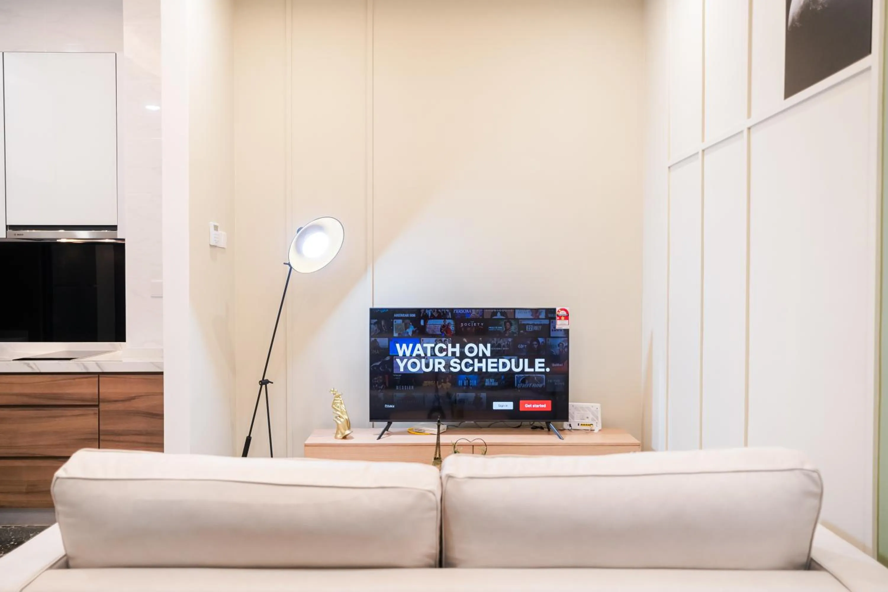 Communal lounge/ TV room in Royce KLCC Kuala Lumpur City Centre by Dormeo Destinations