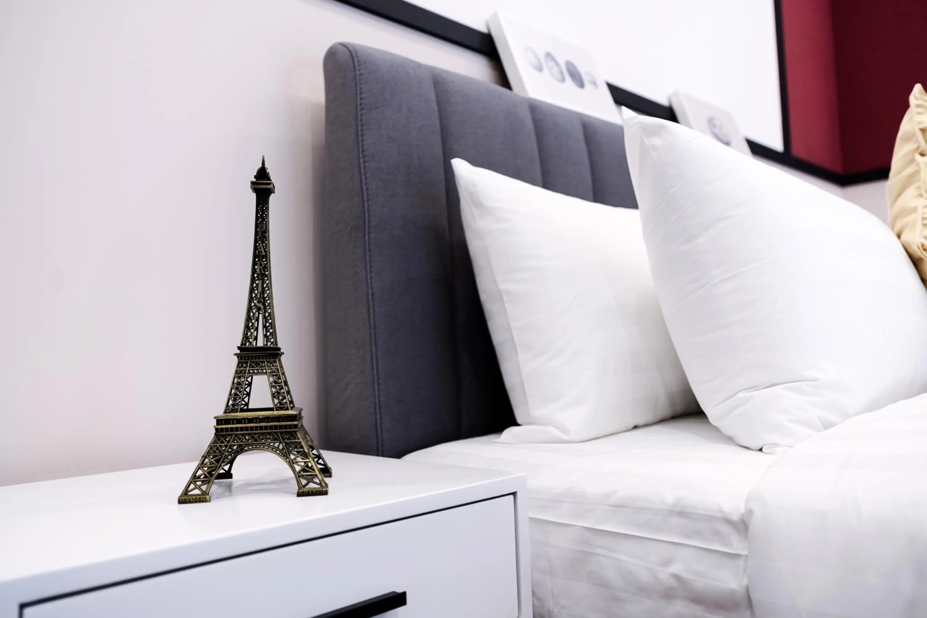 Bed in Royce KLCC Kuala Lumpur City Centre by Dormeo Destinations