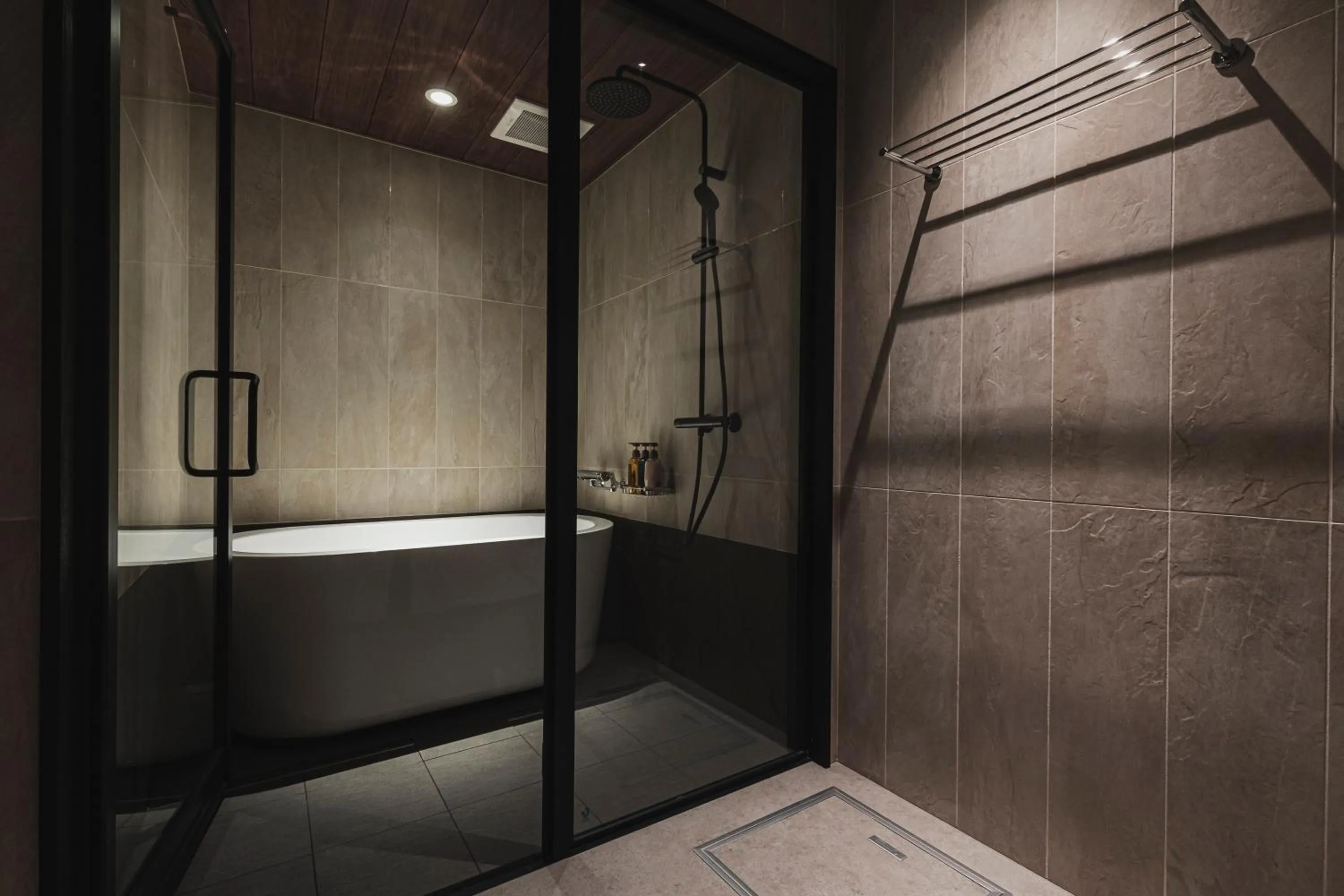 Bathroom in GEMS YUFUIN Hotel and Spa Cafe Bar