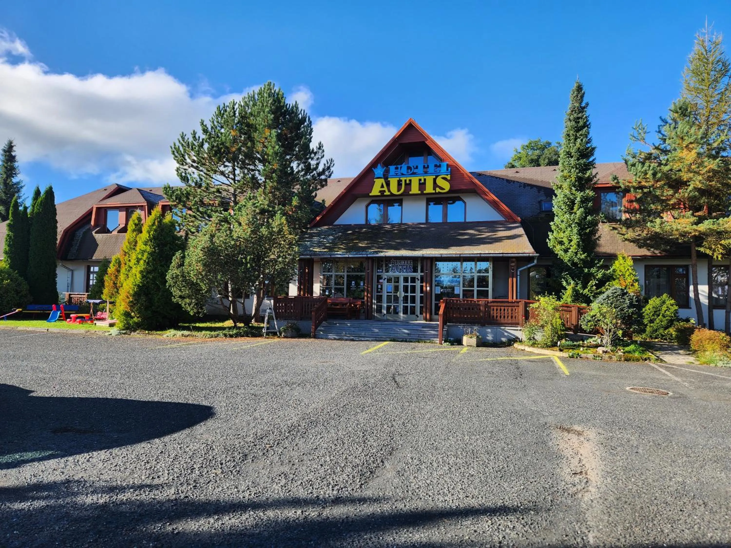 Property building in Hotel Autis