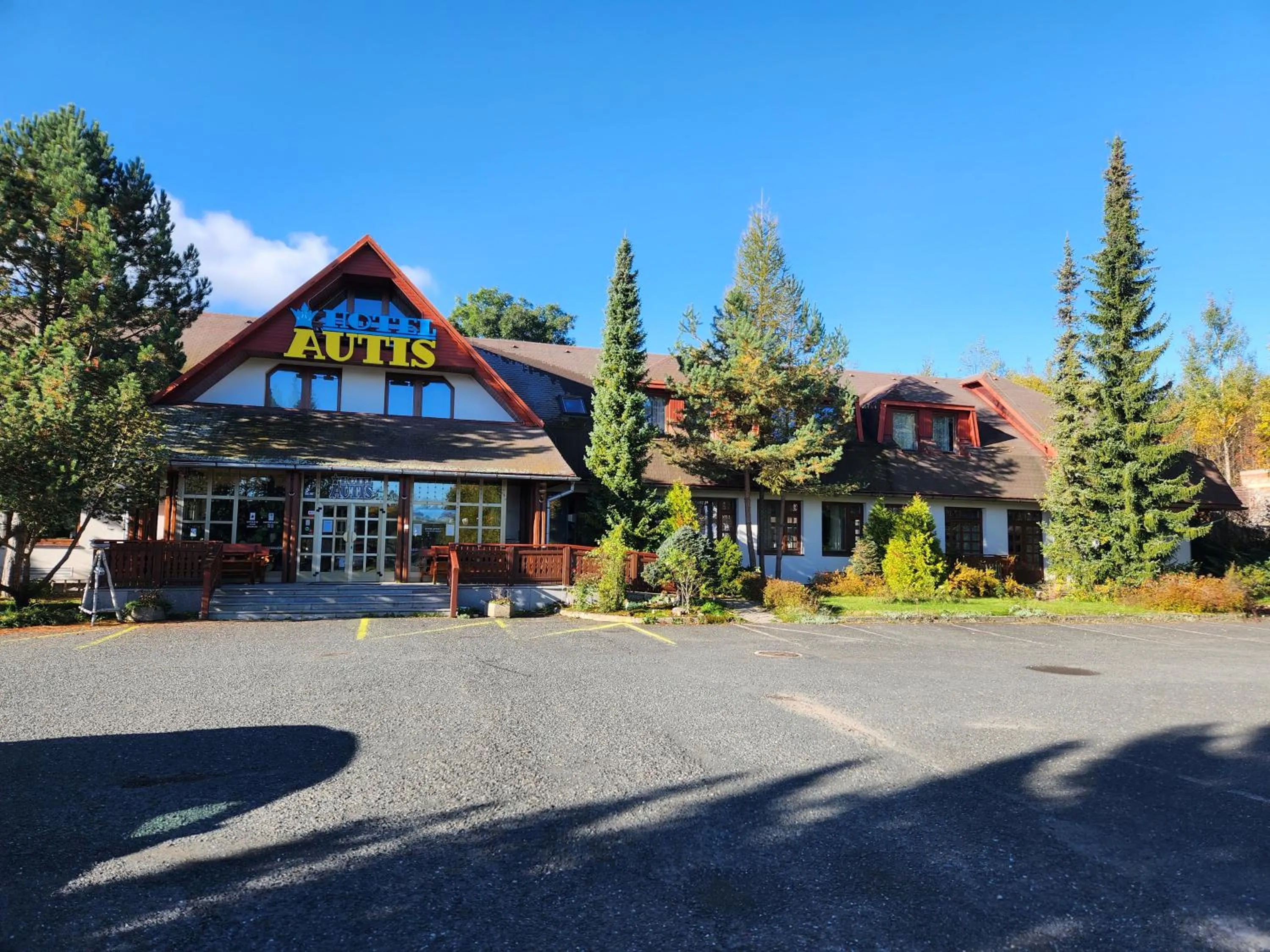 Property building in Hotel Autis